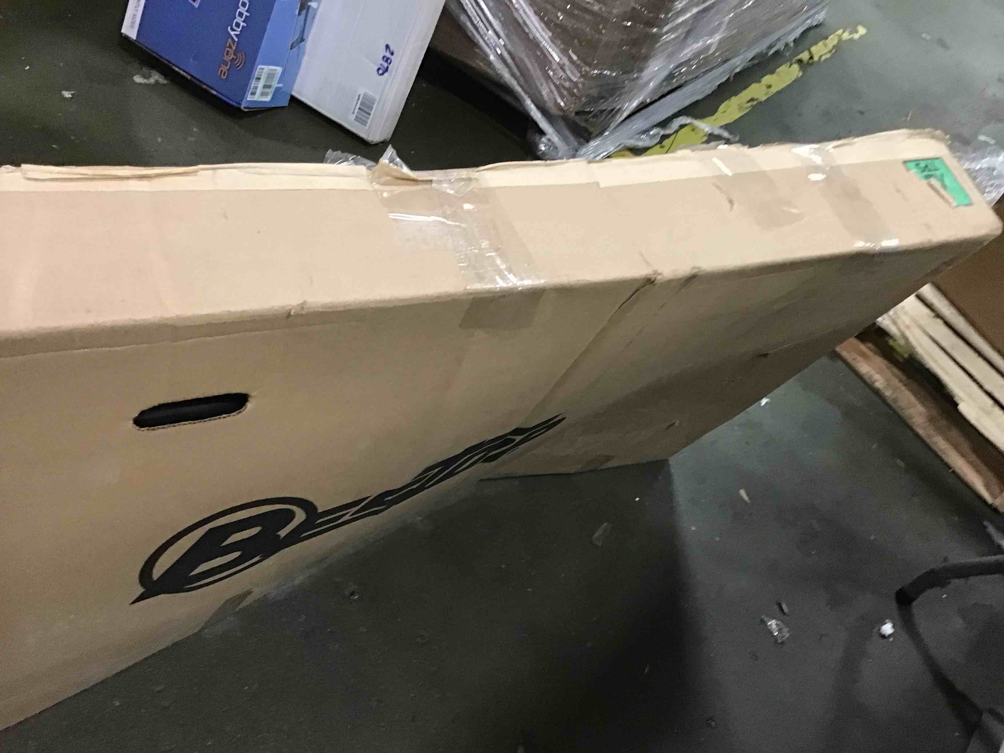 https://s3.amazonaws.com/lotting-images-prod/bidfta/BLU6047152_1709727182951.jpeg
