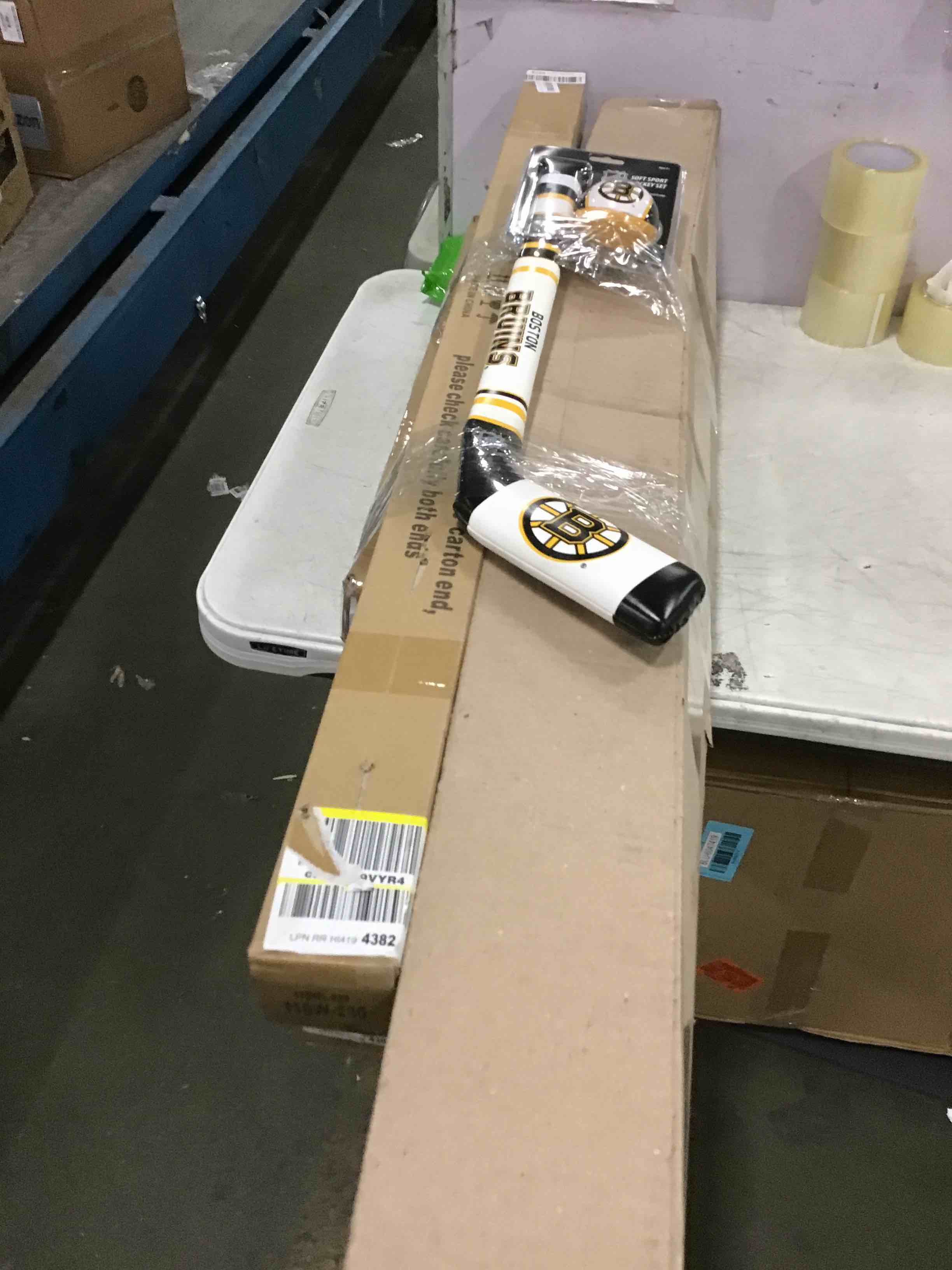 https://s3.amazonaws.com/lotting-images-prod/bidfta/BLU6047453_1709819073358.jpeg