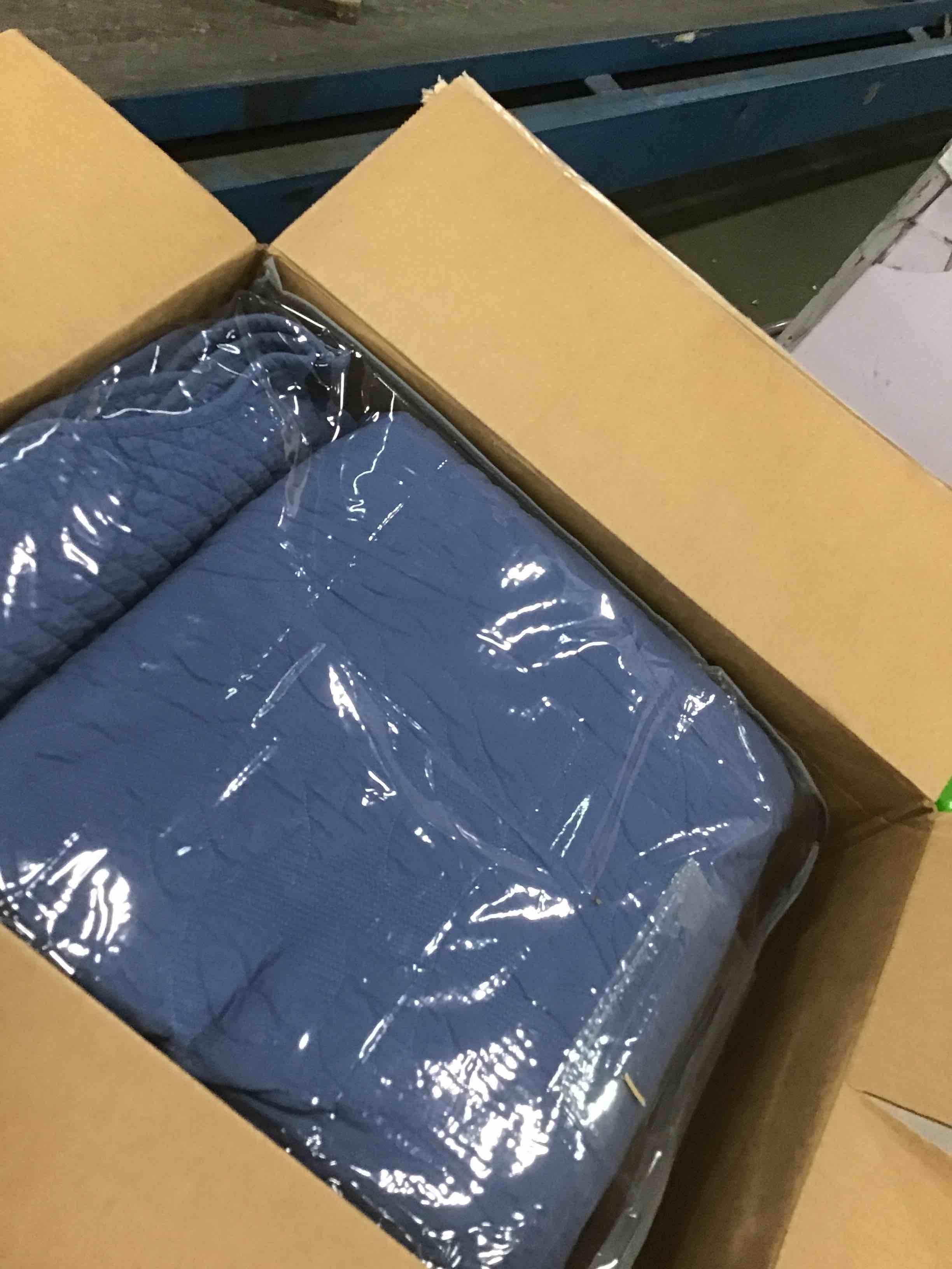 https://s3.amazonaws.com/lotting-images-prod/bidfta/BLU6047575_1709830594540.jpeg