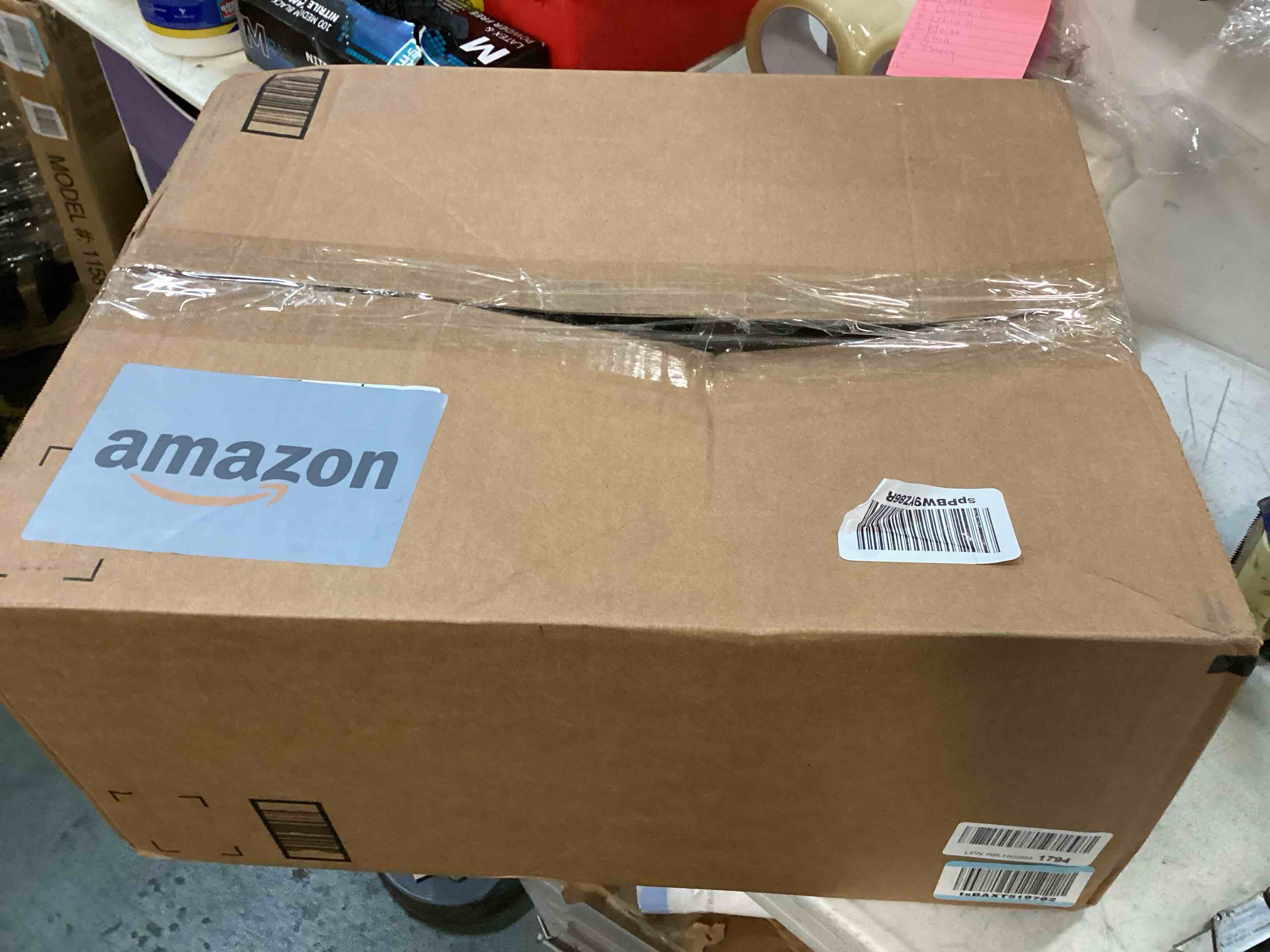 https://s3.amazonaws.com/lotting-images-prod/bidfta/BLU6047778_1710255120742.jpeg