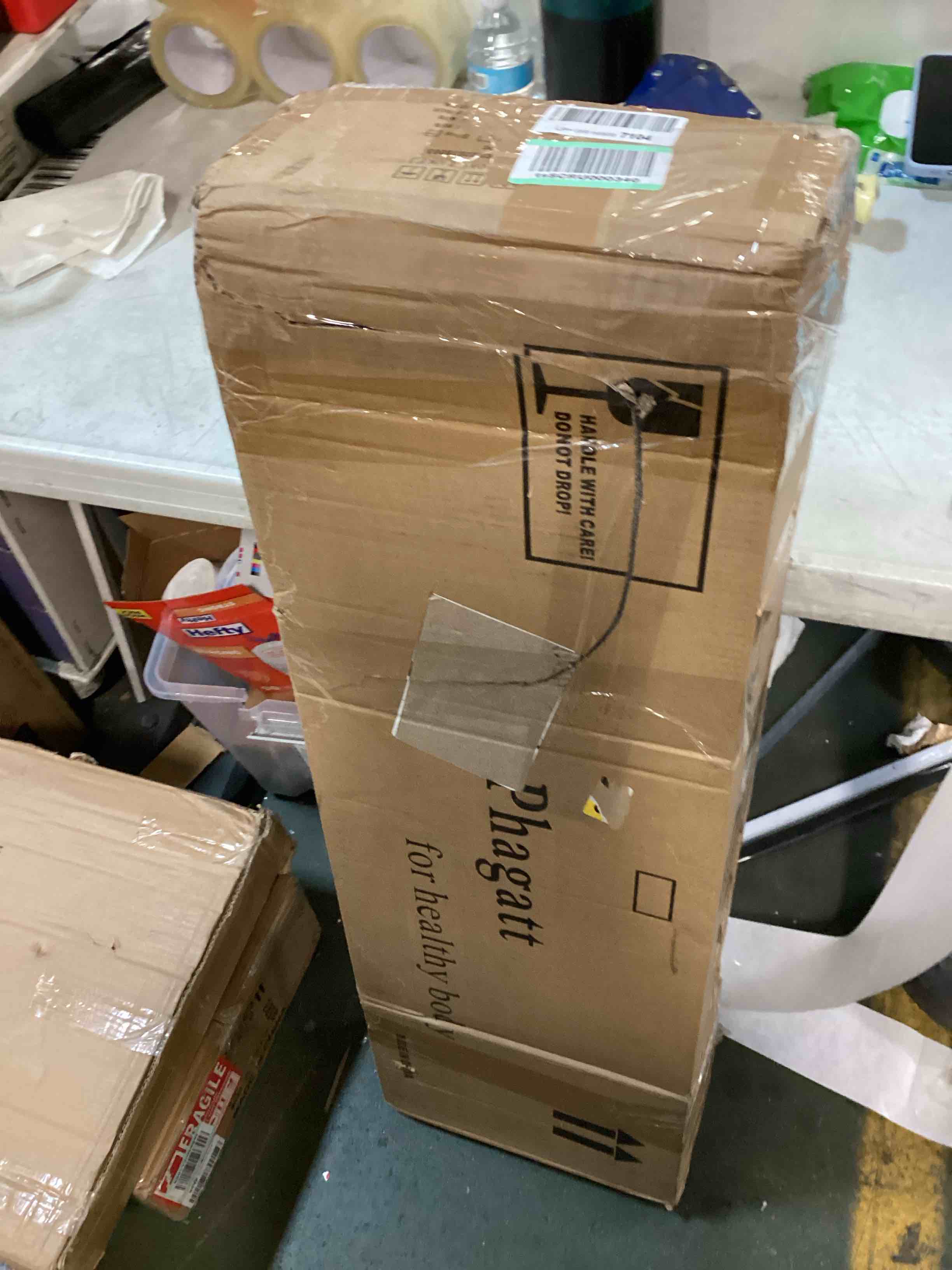https://s3.amazonaws.com/lotting-images-prod/bidfta/BLU6047827_1710261142521.jpeg