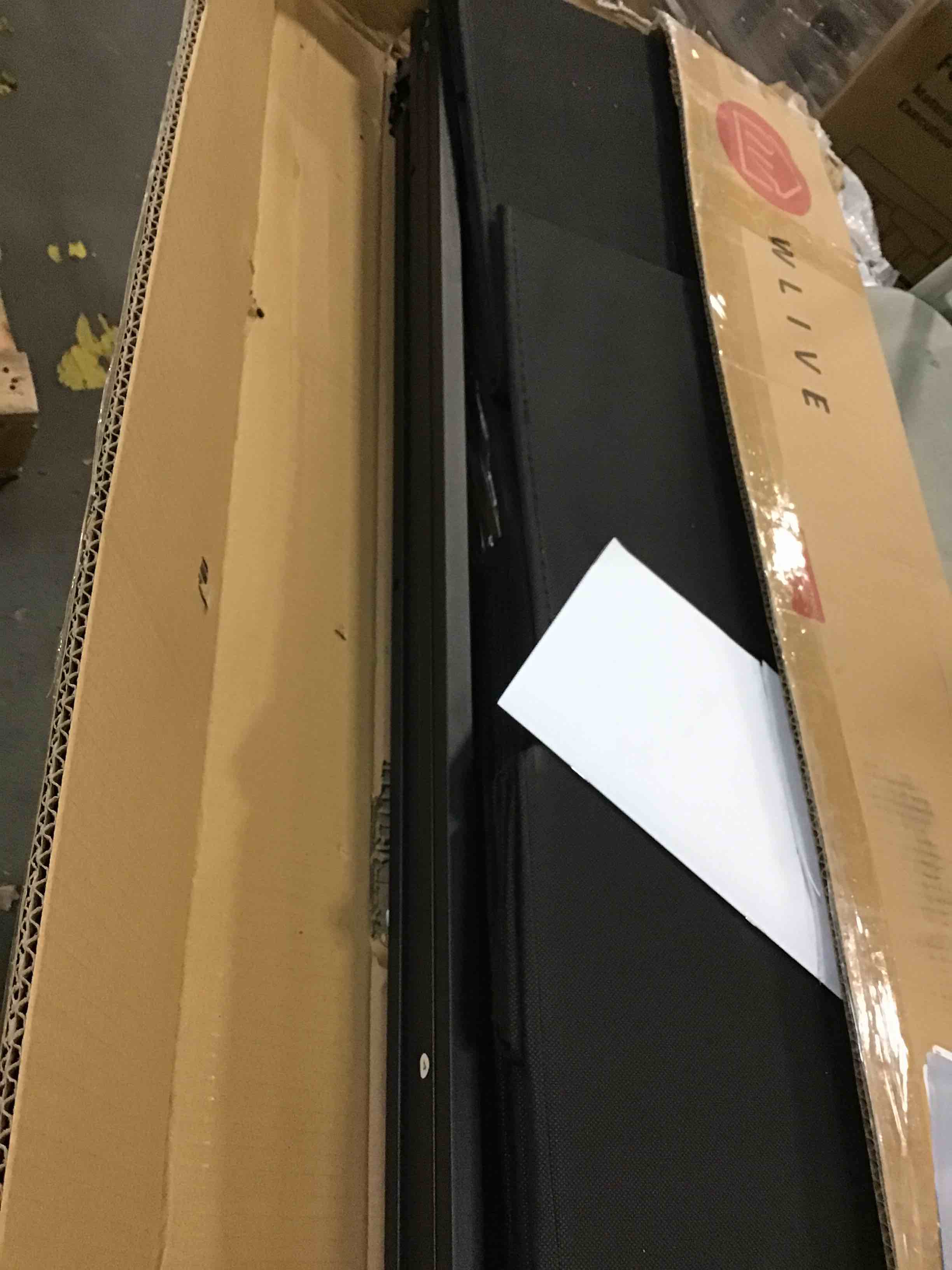 https://s3.amazonaws.com/lotting-images-prod/bidfta/BLU6047960_1710335383792.jpeg