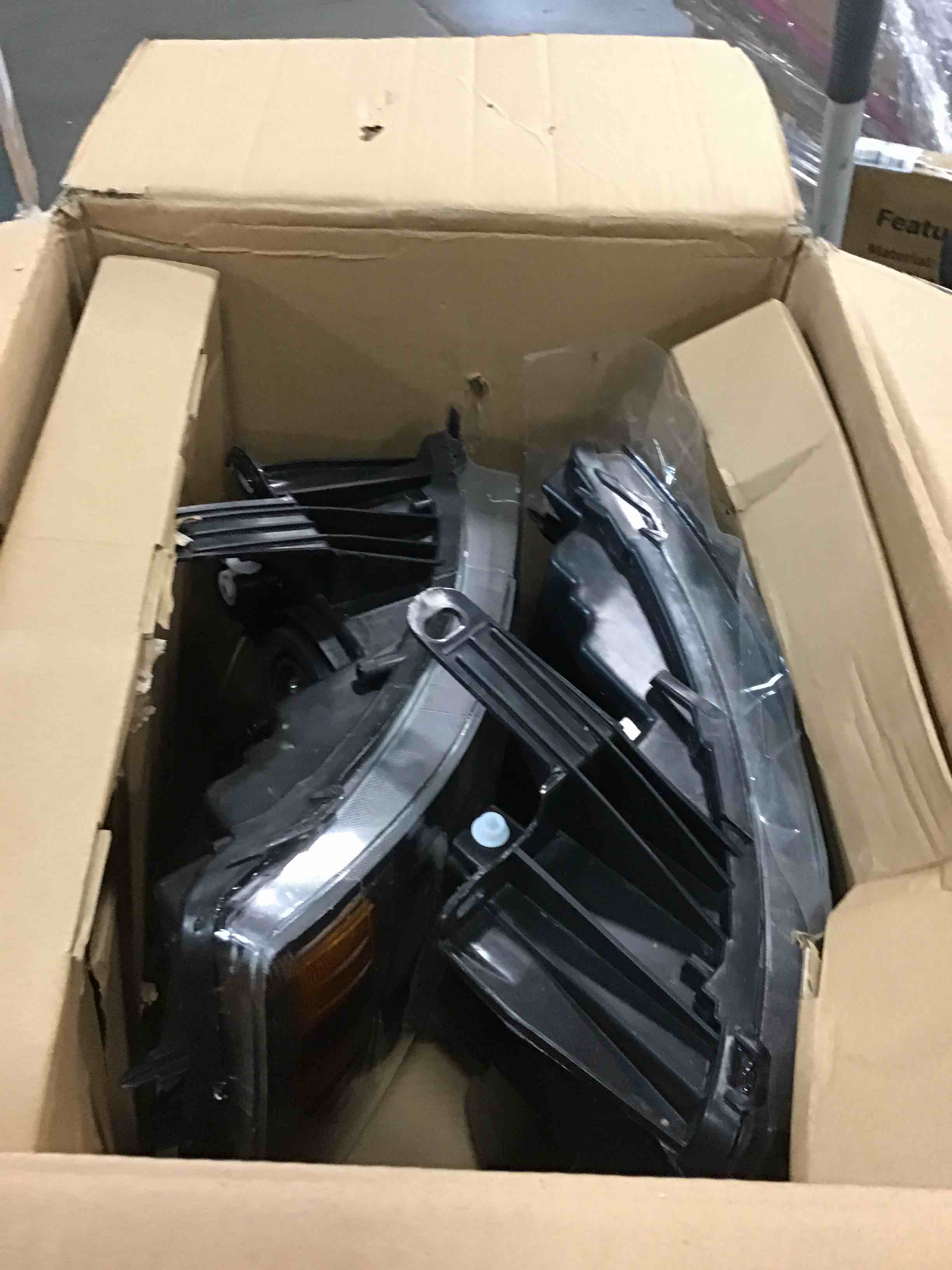https://s3.amazonaws.com/lotting-images-prod/bidfta/BLU6047969_1710336419075.jpeg