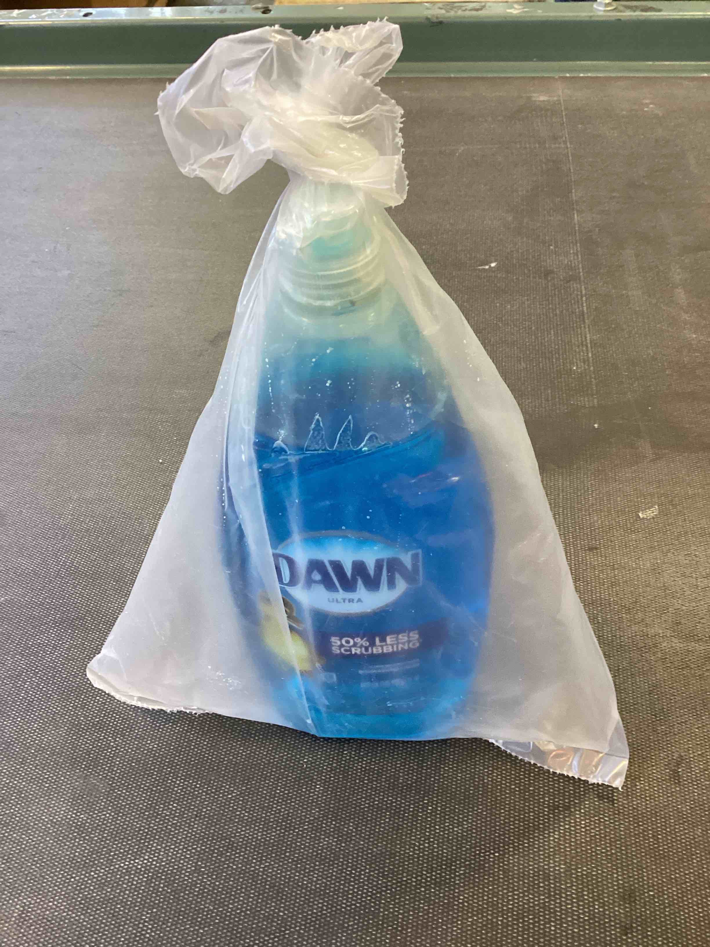 https://s3.amazonaws.com/lotting-images-prod/bidfta/BLU6048560_1710175889359.jpeg