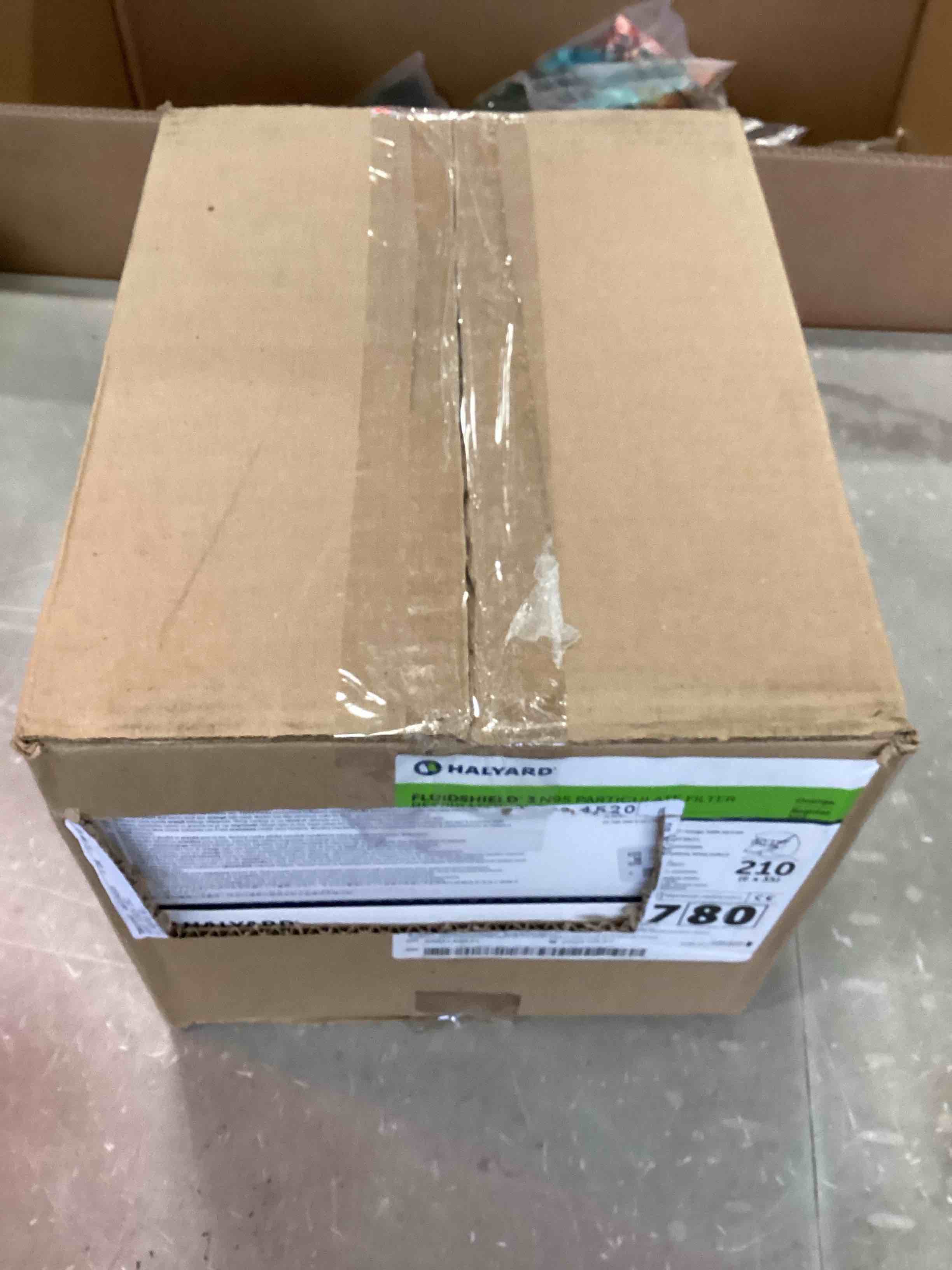 https://s3.amazonaws.com/lotting-images-prod/bidfta/BLU6048834_1710769417450.jpeg