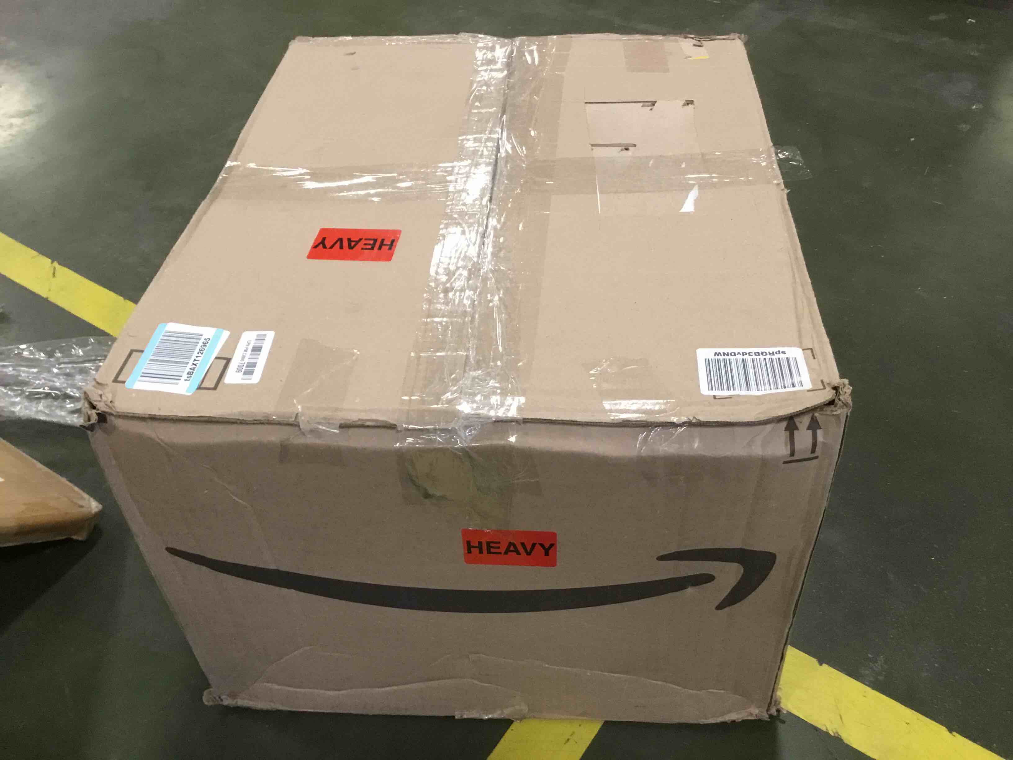 https://s3.amazonaws.com/lotting-images-prod/bidfta/BLU6049286_1711457566917.jpeg