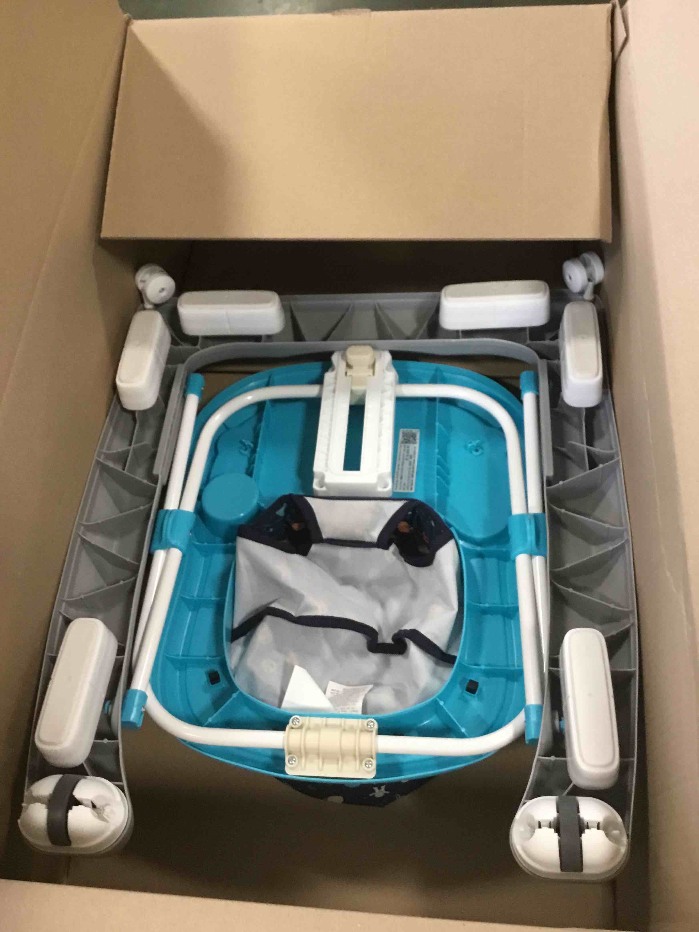 https://s3.amazonaws.com/lotting-images-prod/bidfta/BLU6049298_1711459847626.jpeg