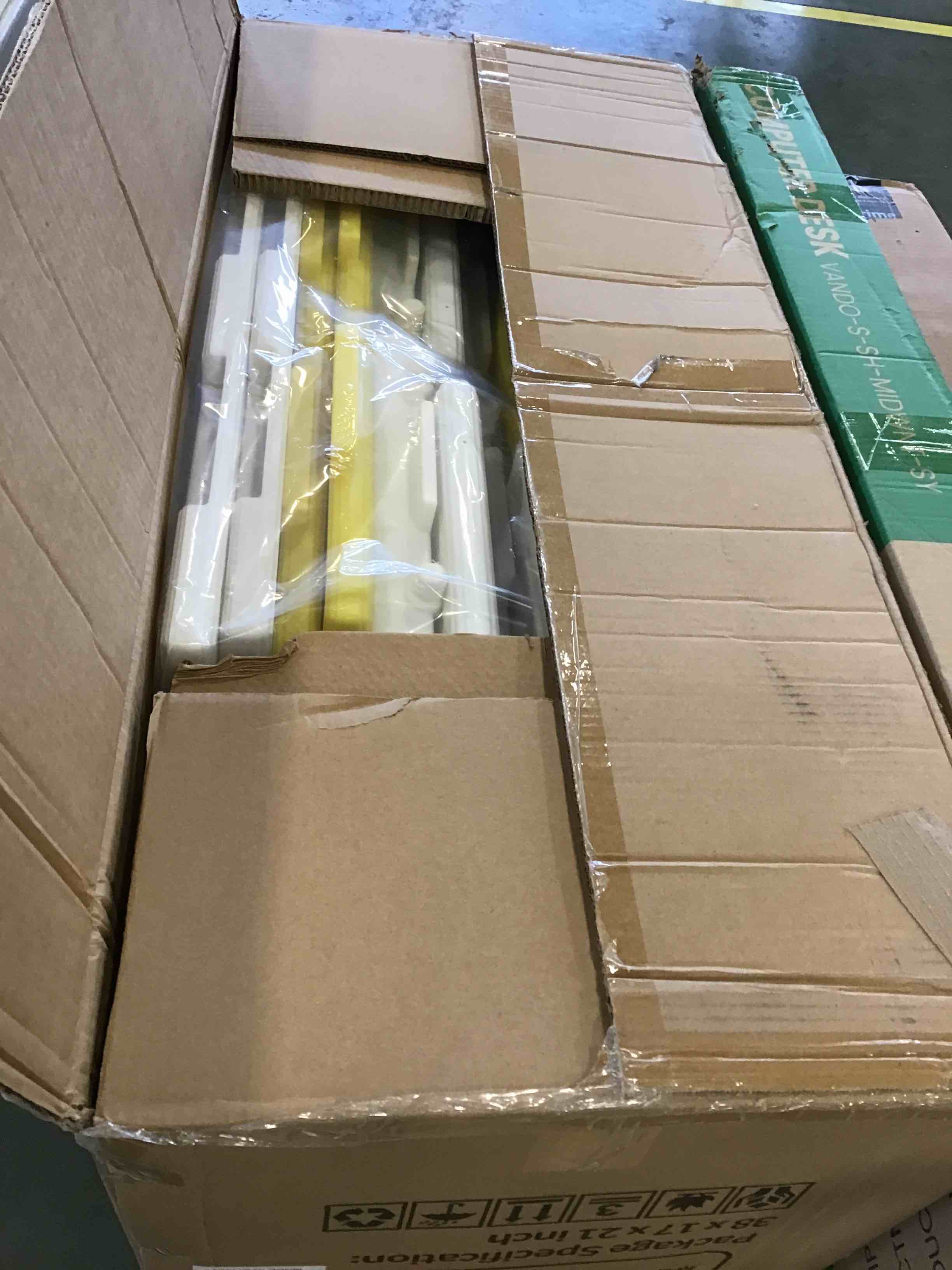 https://s3.amazonaws.com/lotting-images-prod/bidfta/BLU6049738_1711654847779.jpeg
