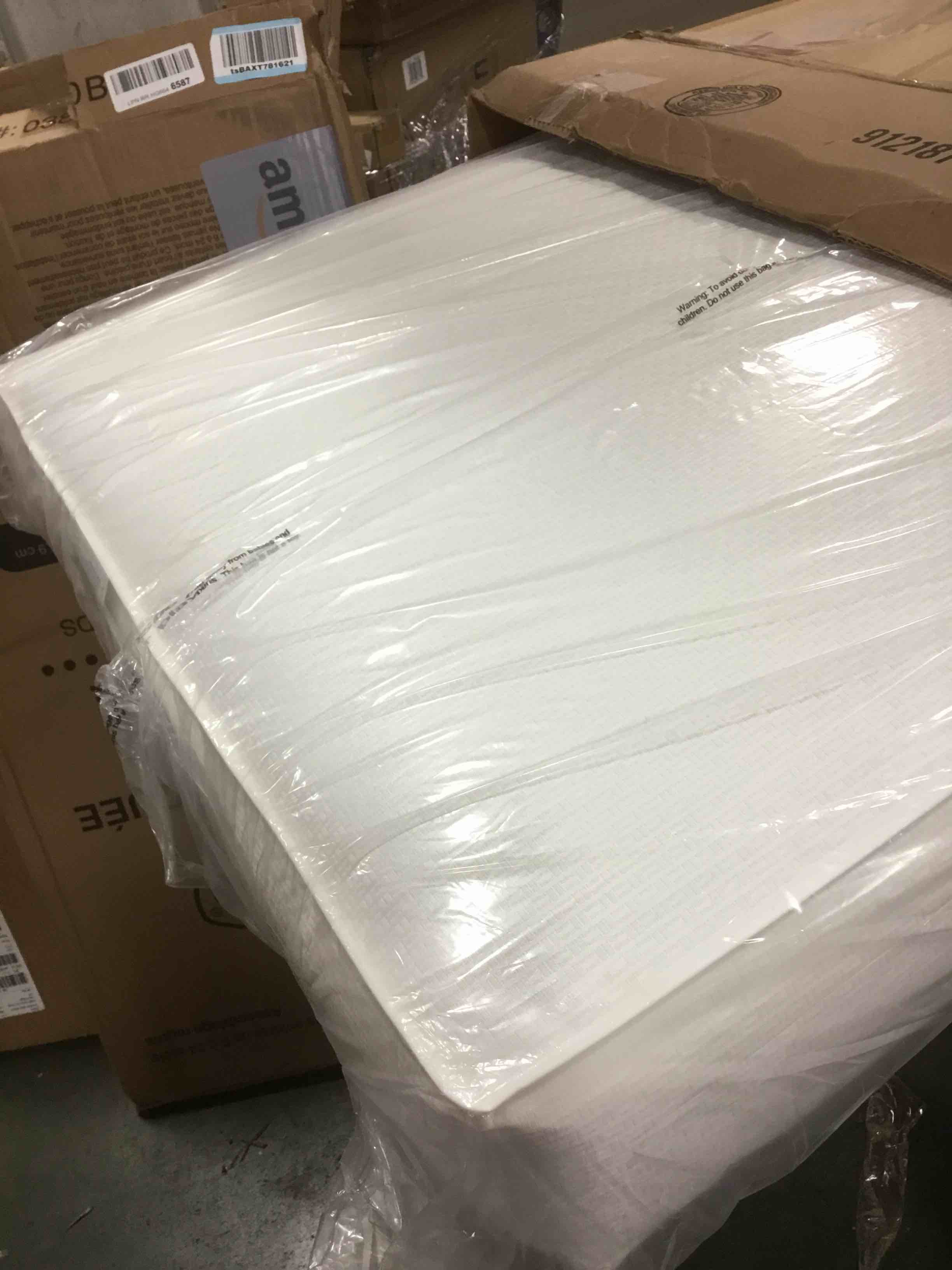 https://s3.amazonaws.com/lotting-images-prod/bidfta/BLU6050046_1709154386727.jpeg