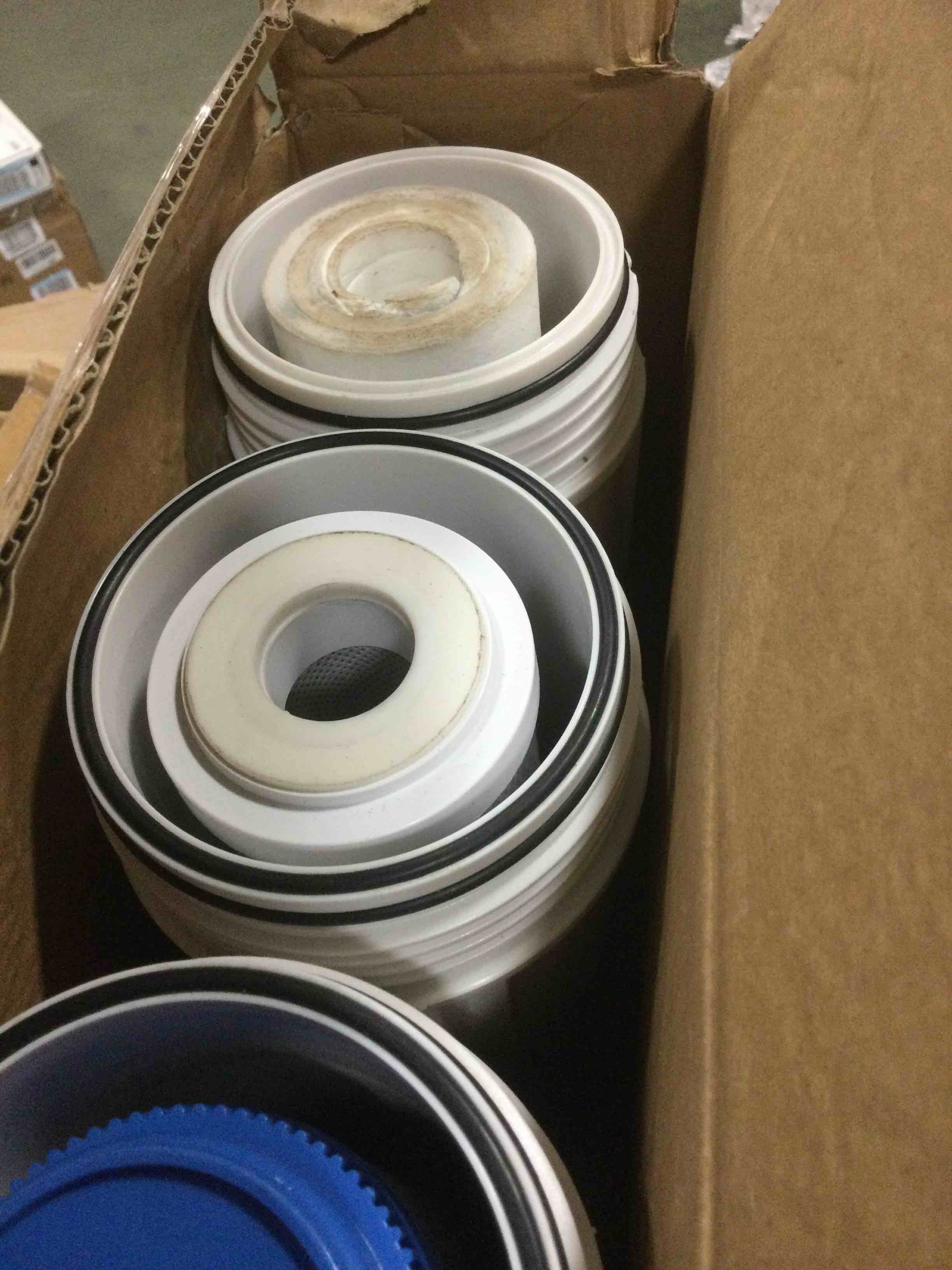 https://s3.amazonaws.com/lotting-images-prod/bidfta/BLU6050212_1709325248551.jpeg