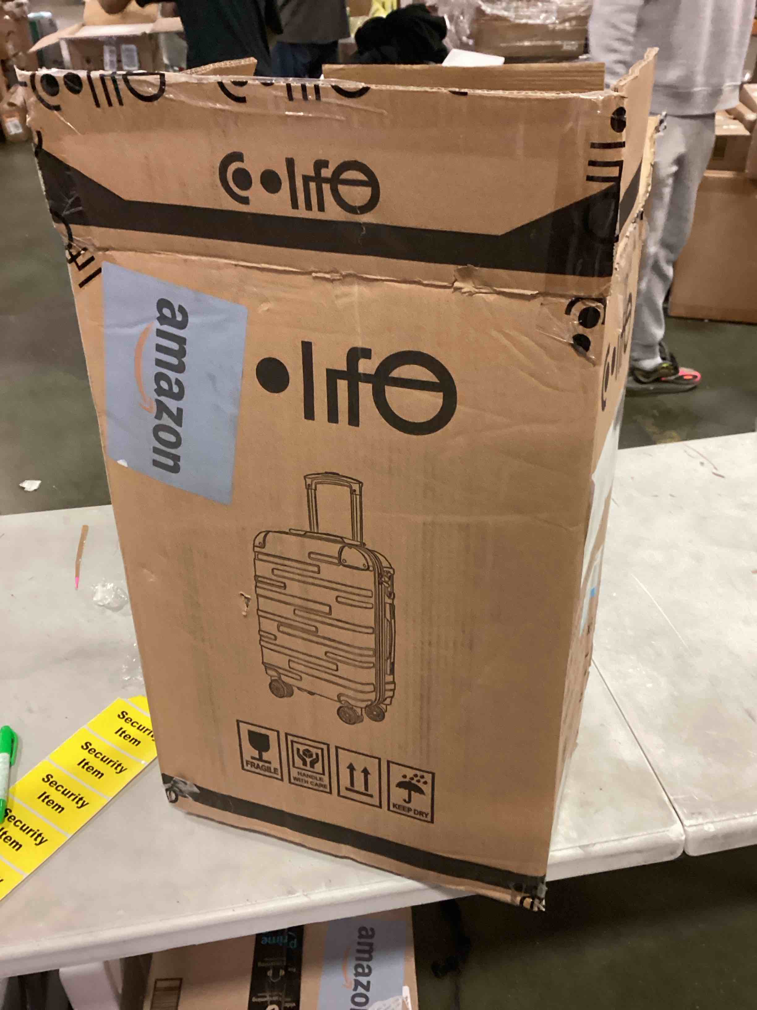 https://s3.amazonaws.com/lotting-images-prod/bidfta/BLU6050405_1709581214553.jpeg