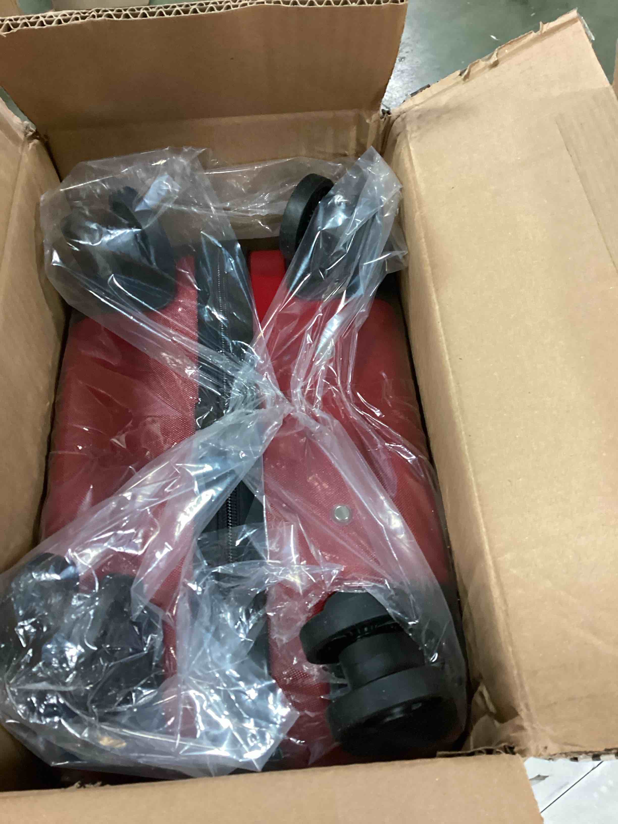 https://s3.amazonaws.com/lotting-images-prod/bidfta/BLU6050405_1709581224391.jpeg