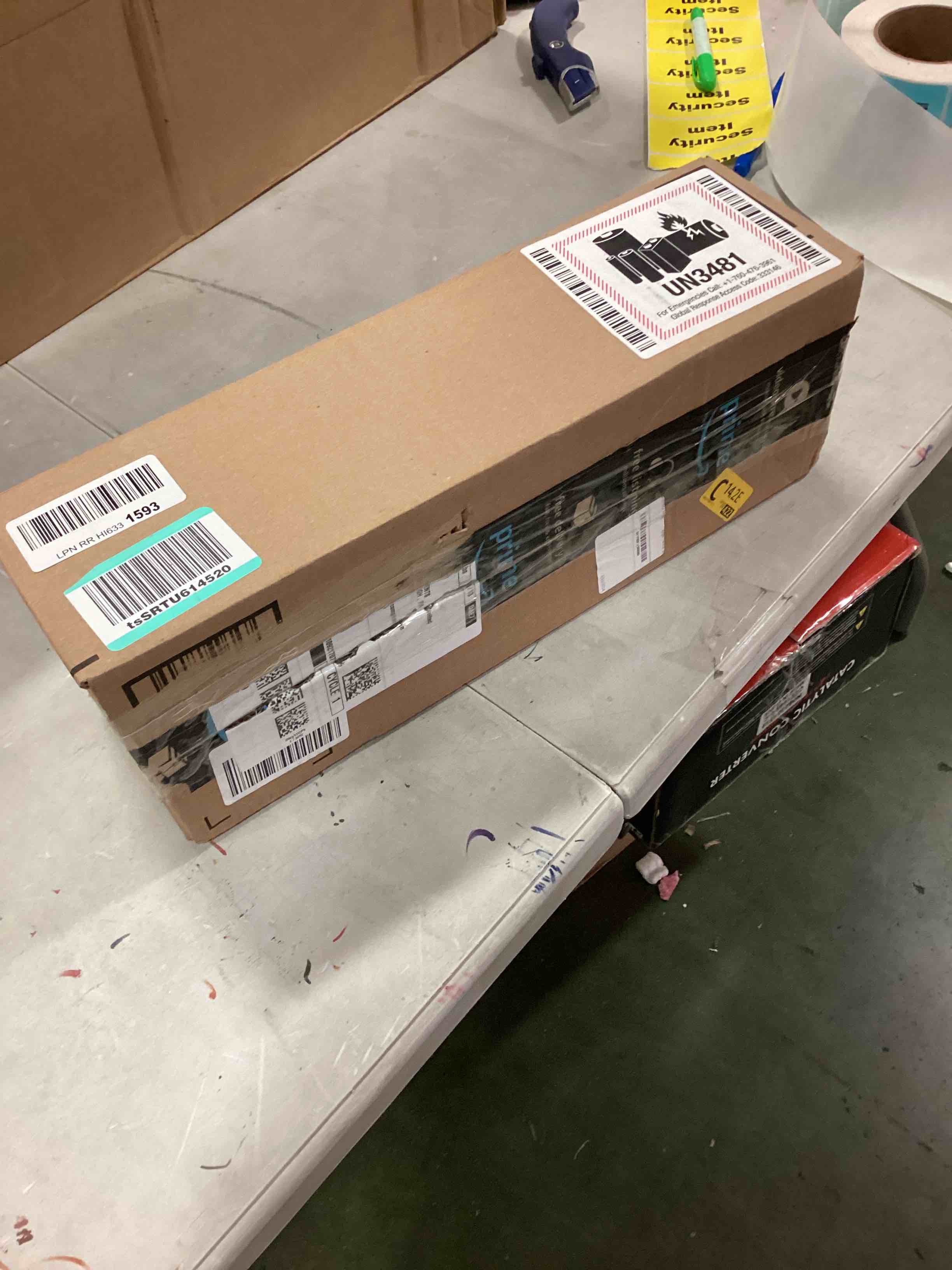 https://s3.amazonaws.com/lotting-images-prod/bidfta/BLU6050428_1709583803033.jpeg