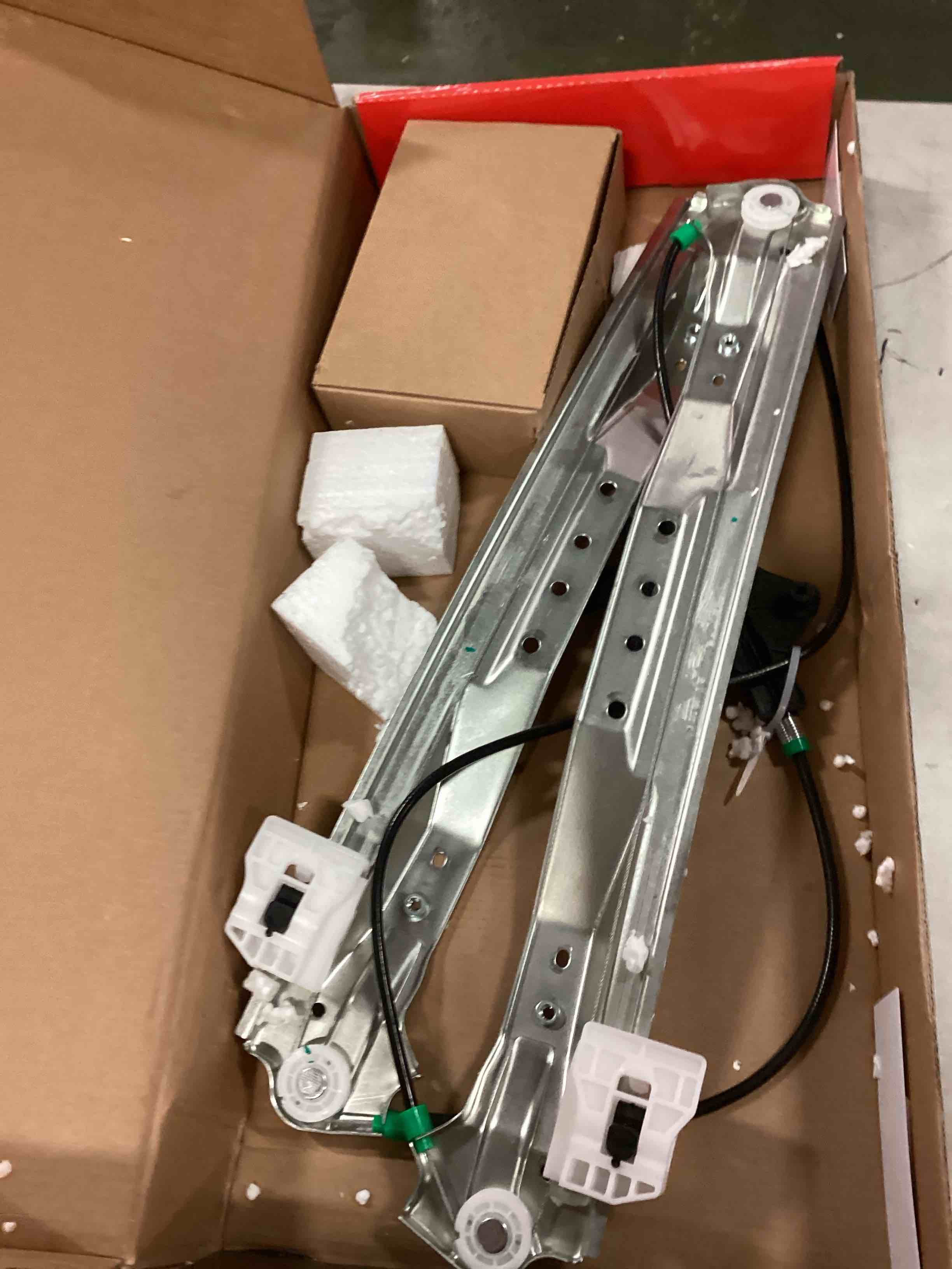 https://s3.amazonaws.com/lotting-images-prod/bidfta/BLU6050491_1709646784031.jpeg