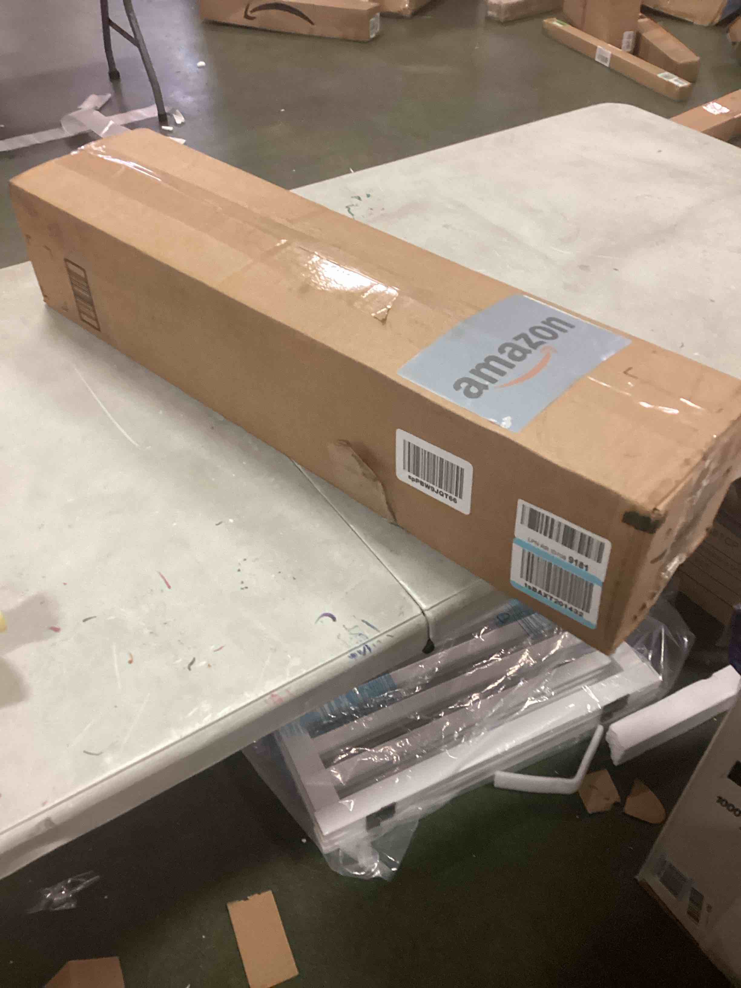 https://s3.amazonaws.com/lotting-images-prod/bidfta/BLU6050755_1709833288078.jpeg
