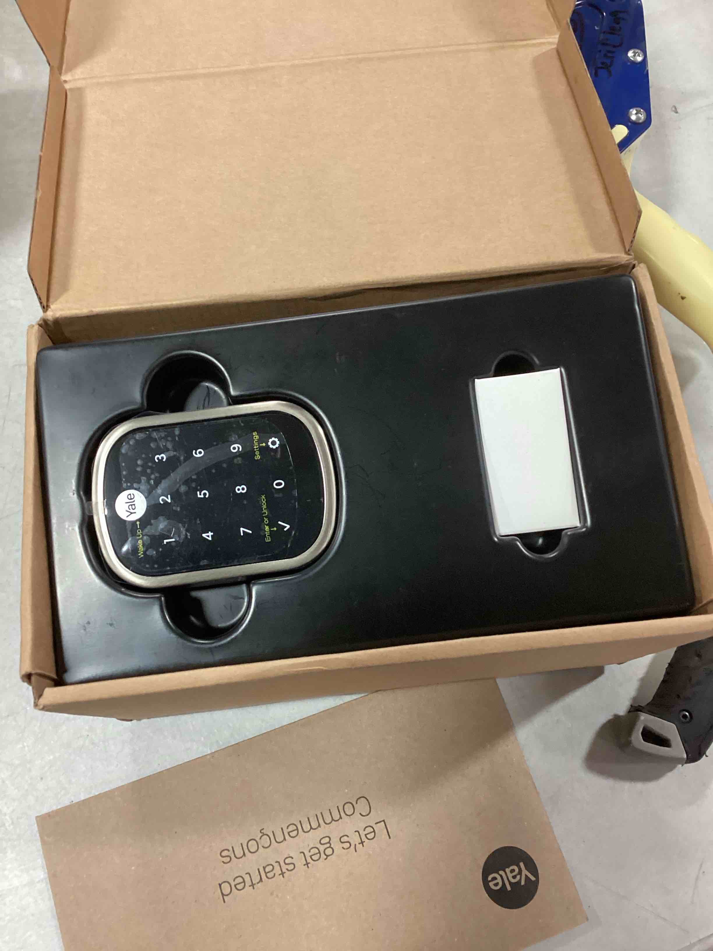 https://s3.amazonaws.com/lotting-images-prod/bidfta/BLU6051294_1710349854976.jpeg