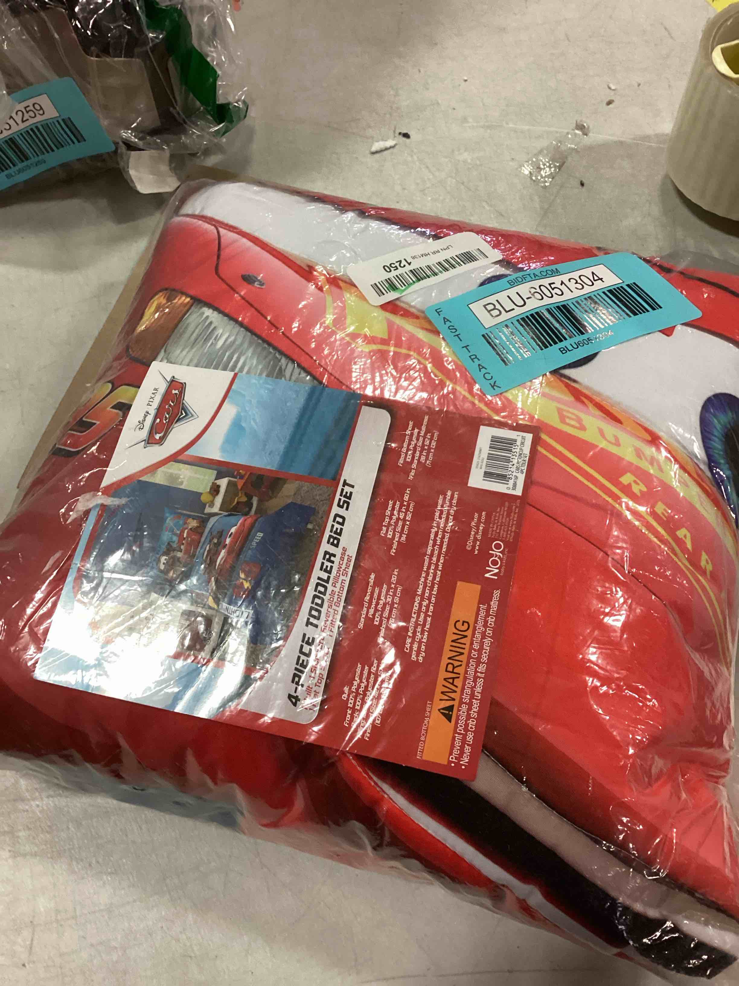 https://s3.amazonaws.com/lotting-images-prod/bidfta/BLU6051304_1710351075377.jpeg