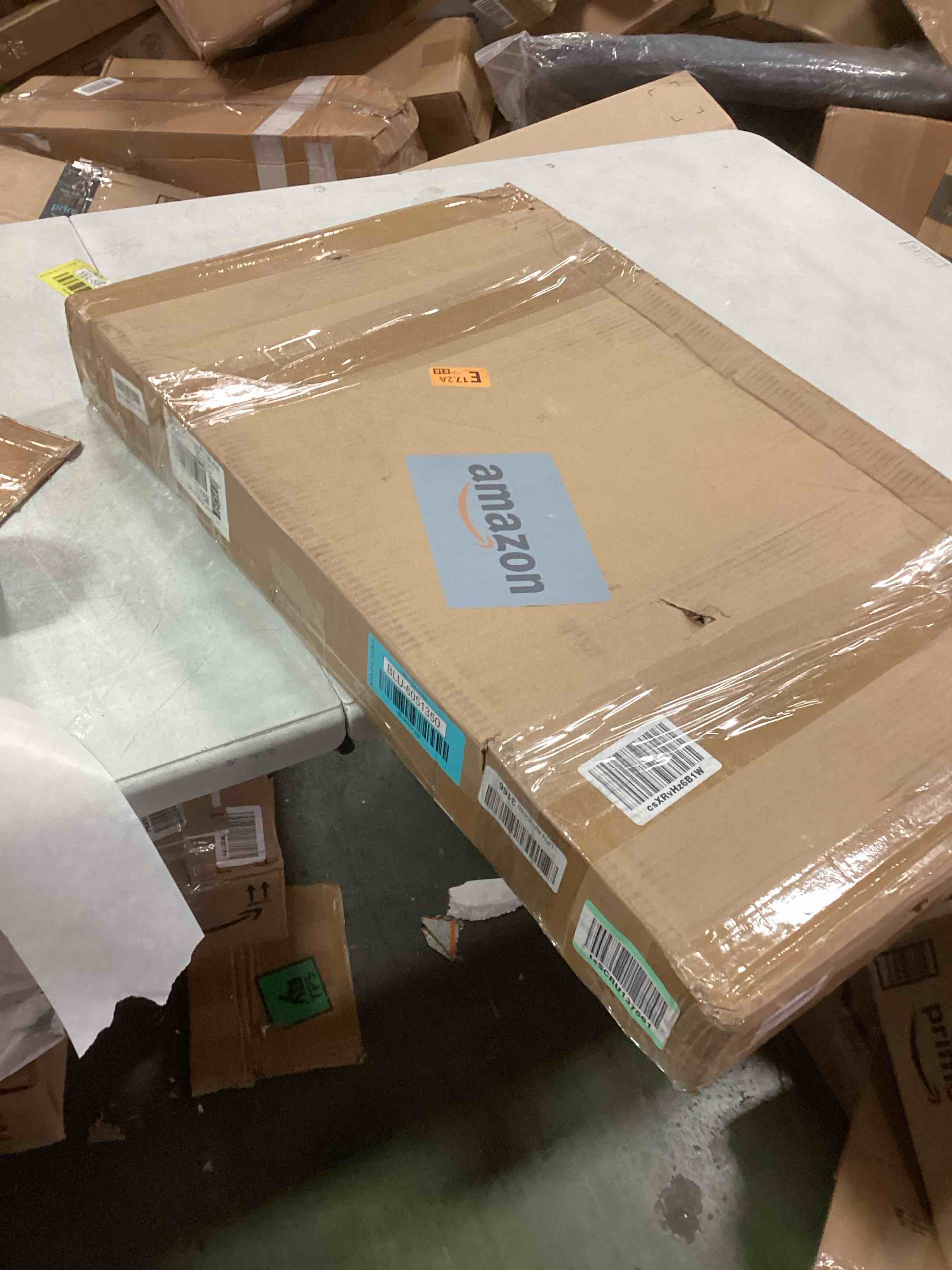 https://s3.amazonaws.com/lotting-images-prod/bidfta/BLU6051350_1710361411925.jpeg