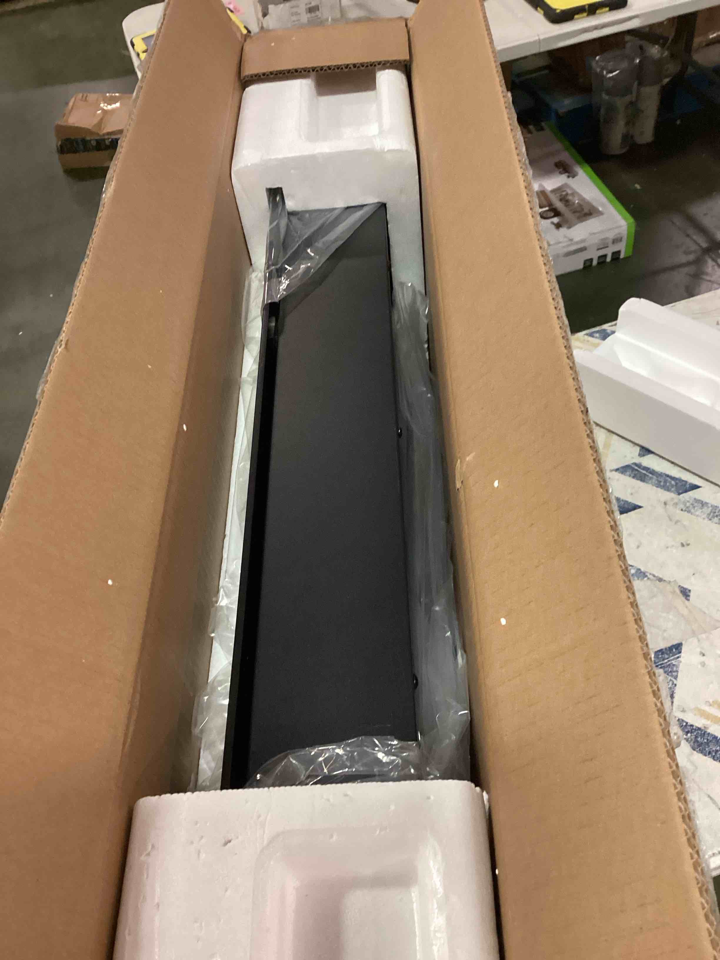 https://s3.amazonaws.com/lotting-images-prod/bidfta/BLU6051353_1710418929224.jpeg