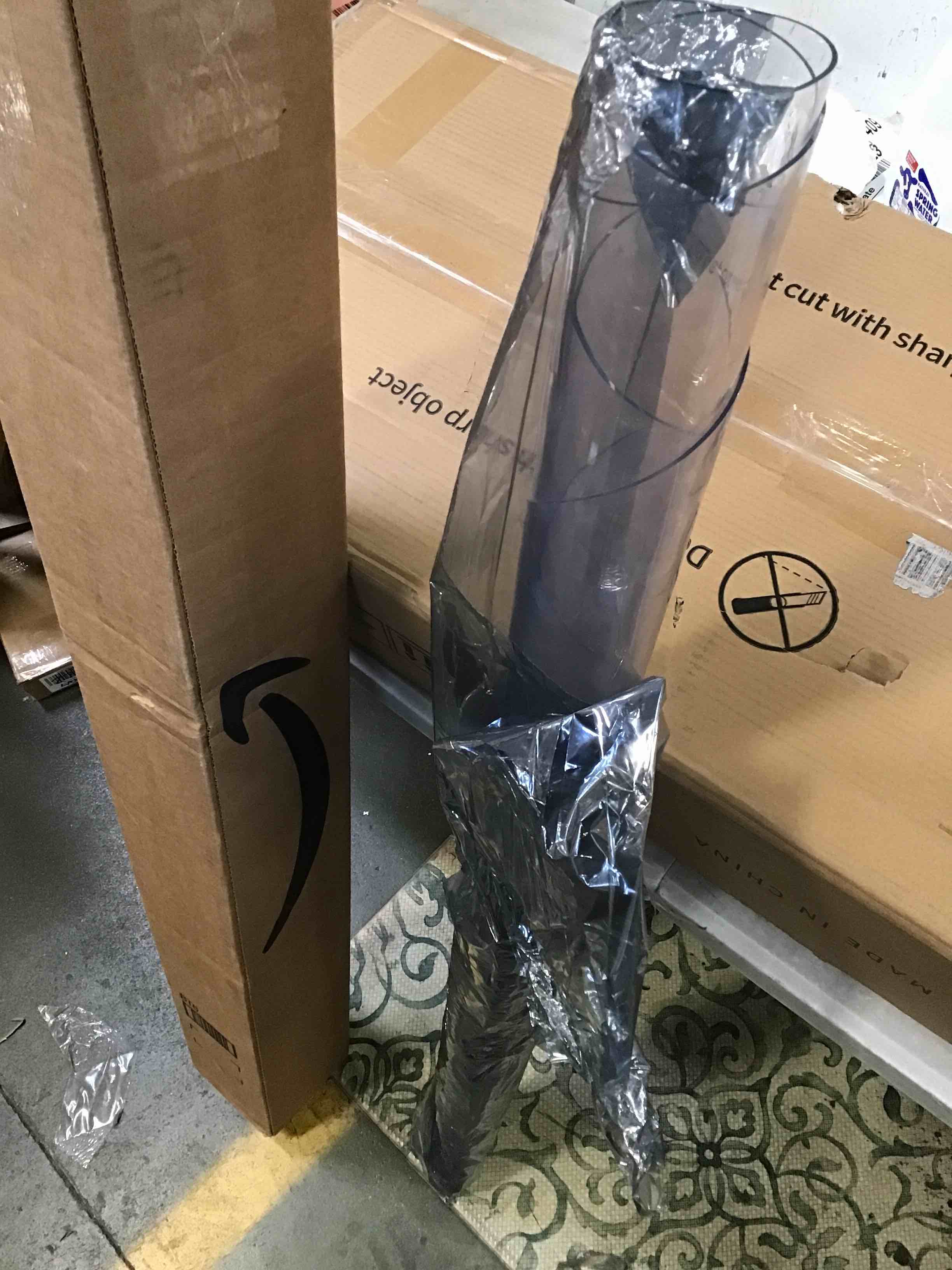 https://s3.amazonaws.com/lotting-images-prod/bidfta/BLU6051934_1709221416612.jpeg