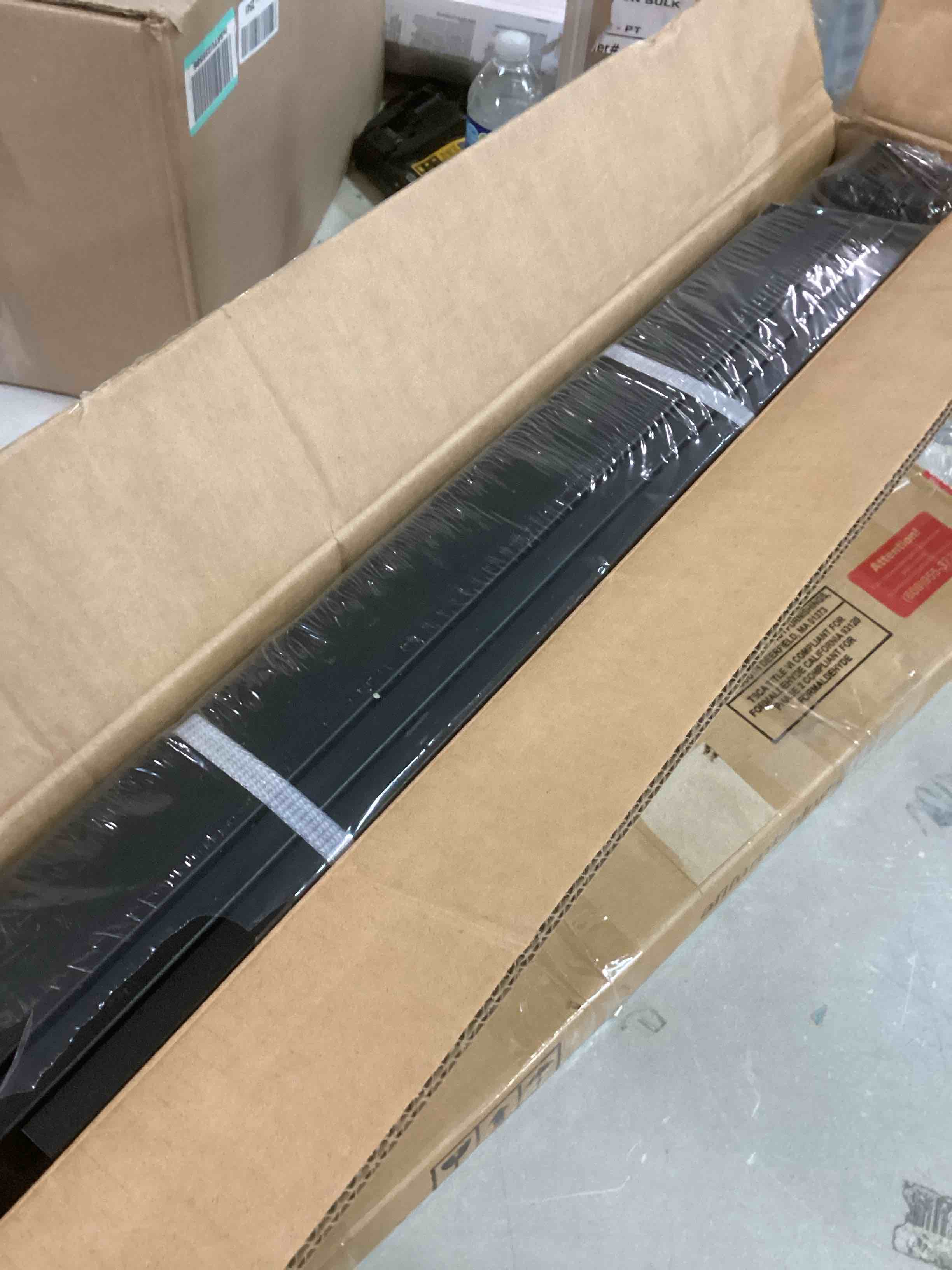https://s3.amazonaws.com/lotting-images-prod/bidfta/BLU6052907_1709673507432.jpeg