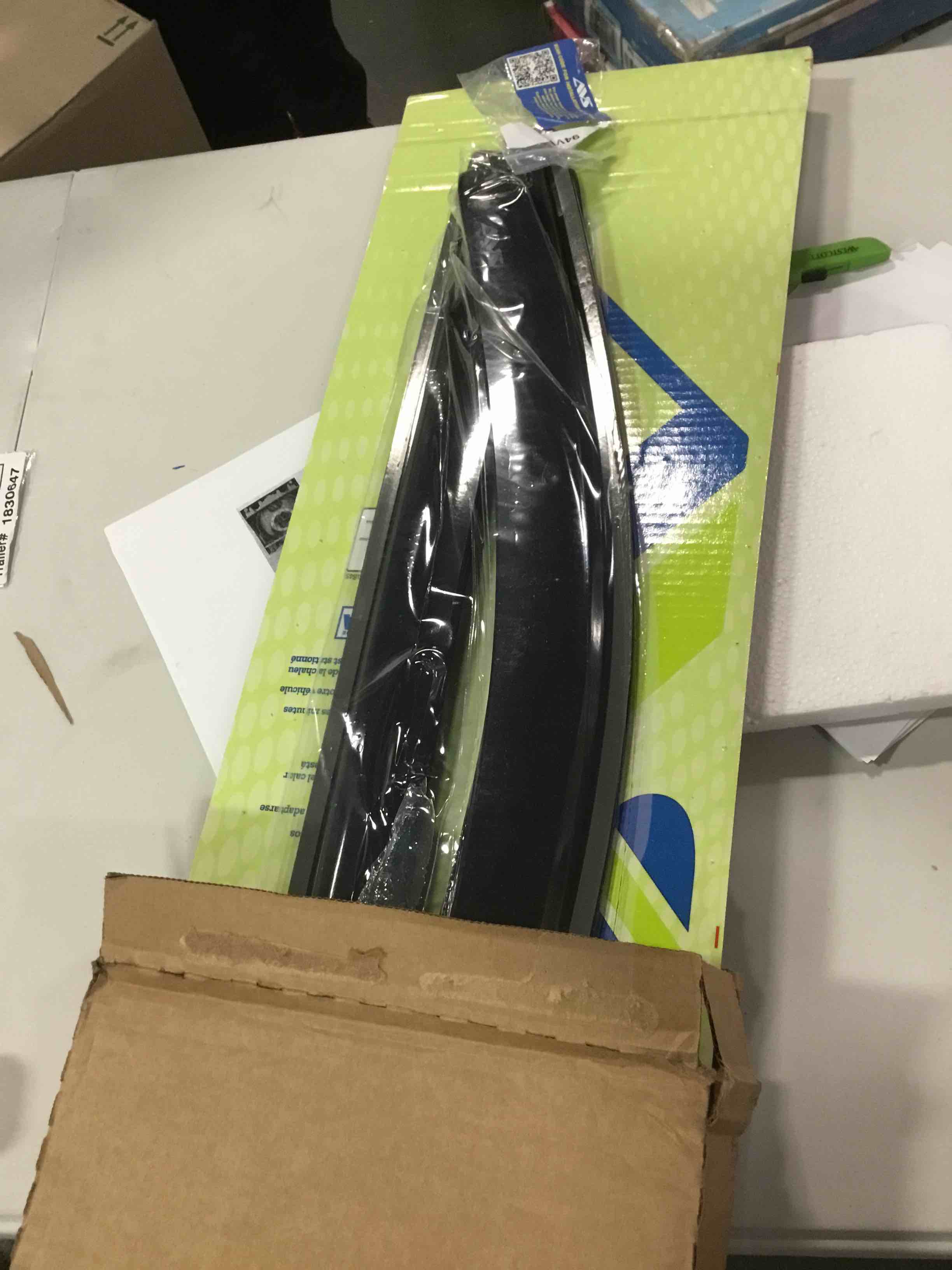 https://s3.amazonaws.com/lotting-images-prod/bidfta/BLU6052989_1709139109215.jpeg