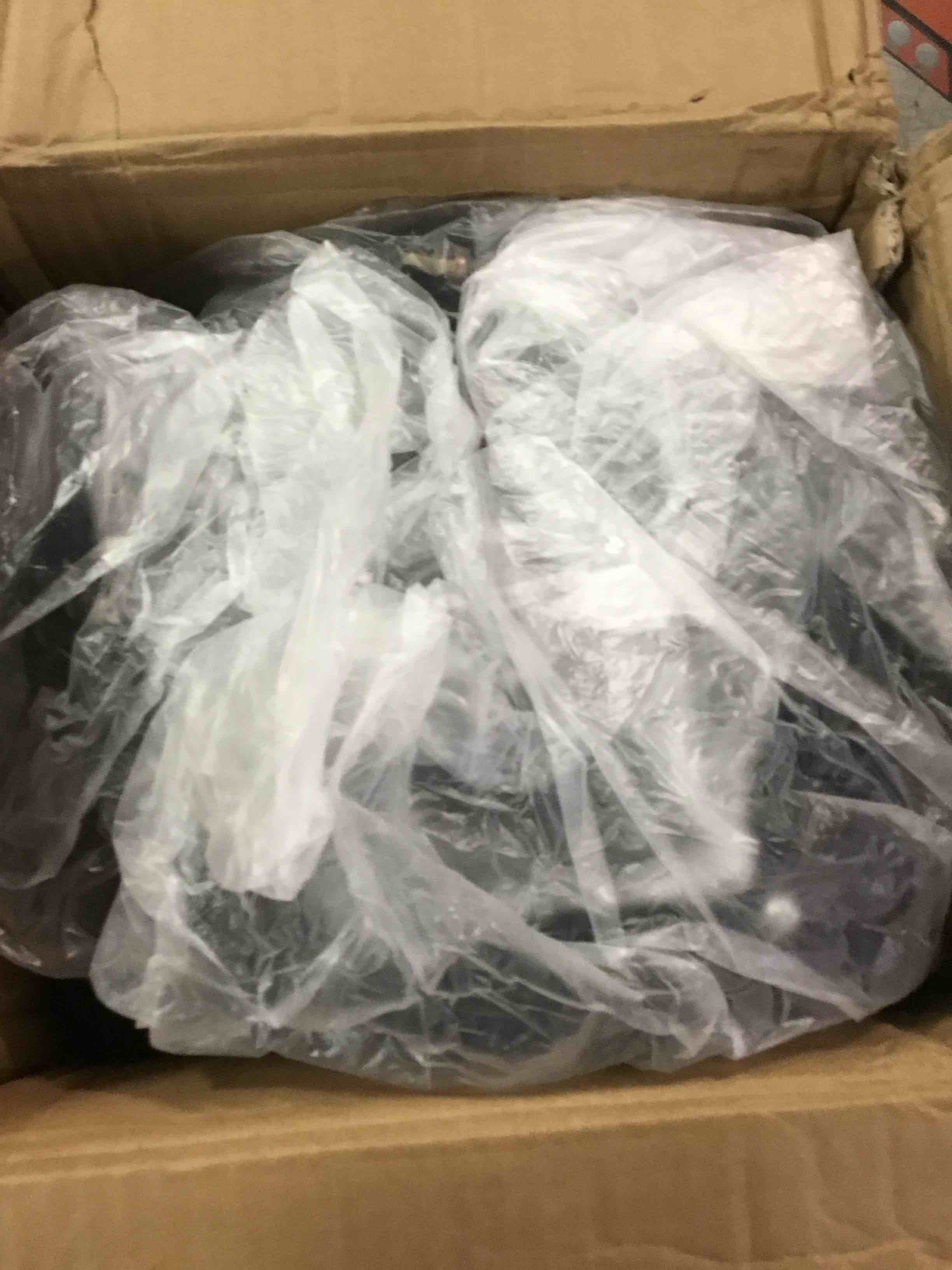 https://s3.amazonaws.com/lotting-images-prod/bidfta/BLU6053057_1709151010403.jpeg