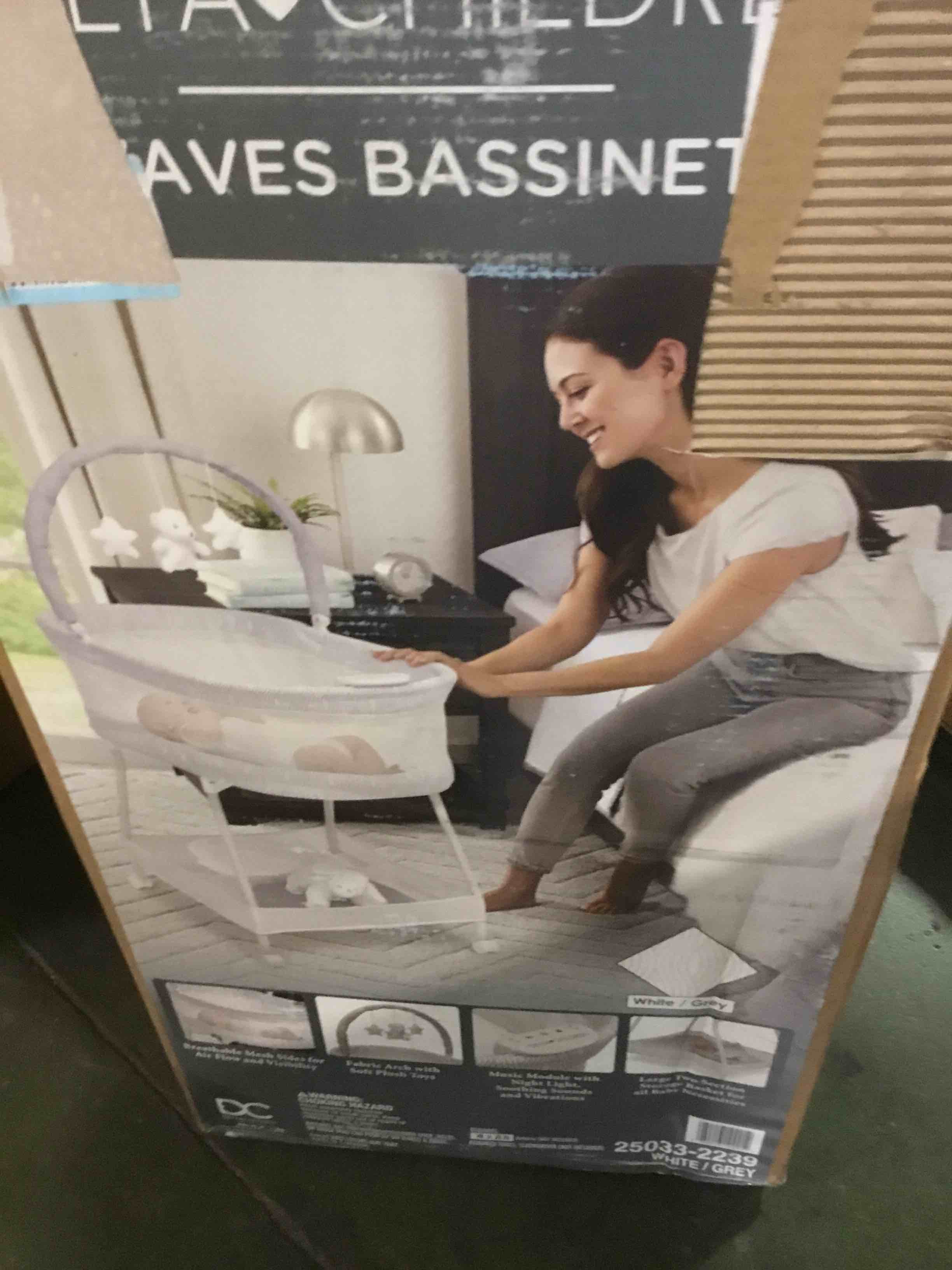 https://s3.amazonaws.com/lotting-images-prod/bidfta/BLU6053075_1709153663743.jpeg