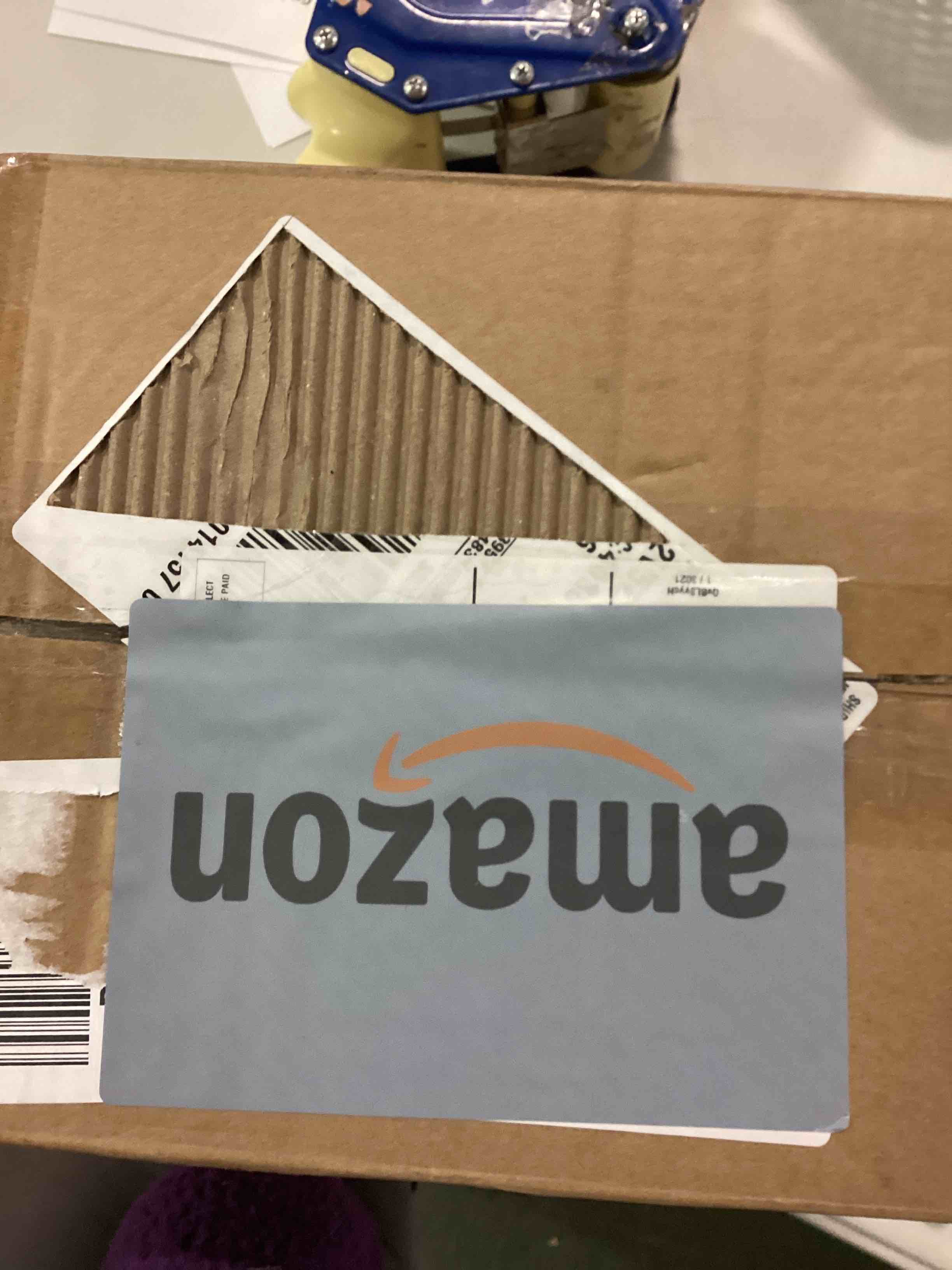 https://s3.amazonaws.com/lotting-images-prod/bidfta/BLU6053186_1709240721017.jpeg