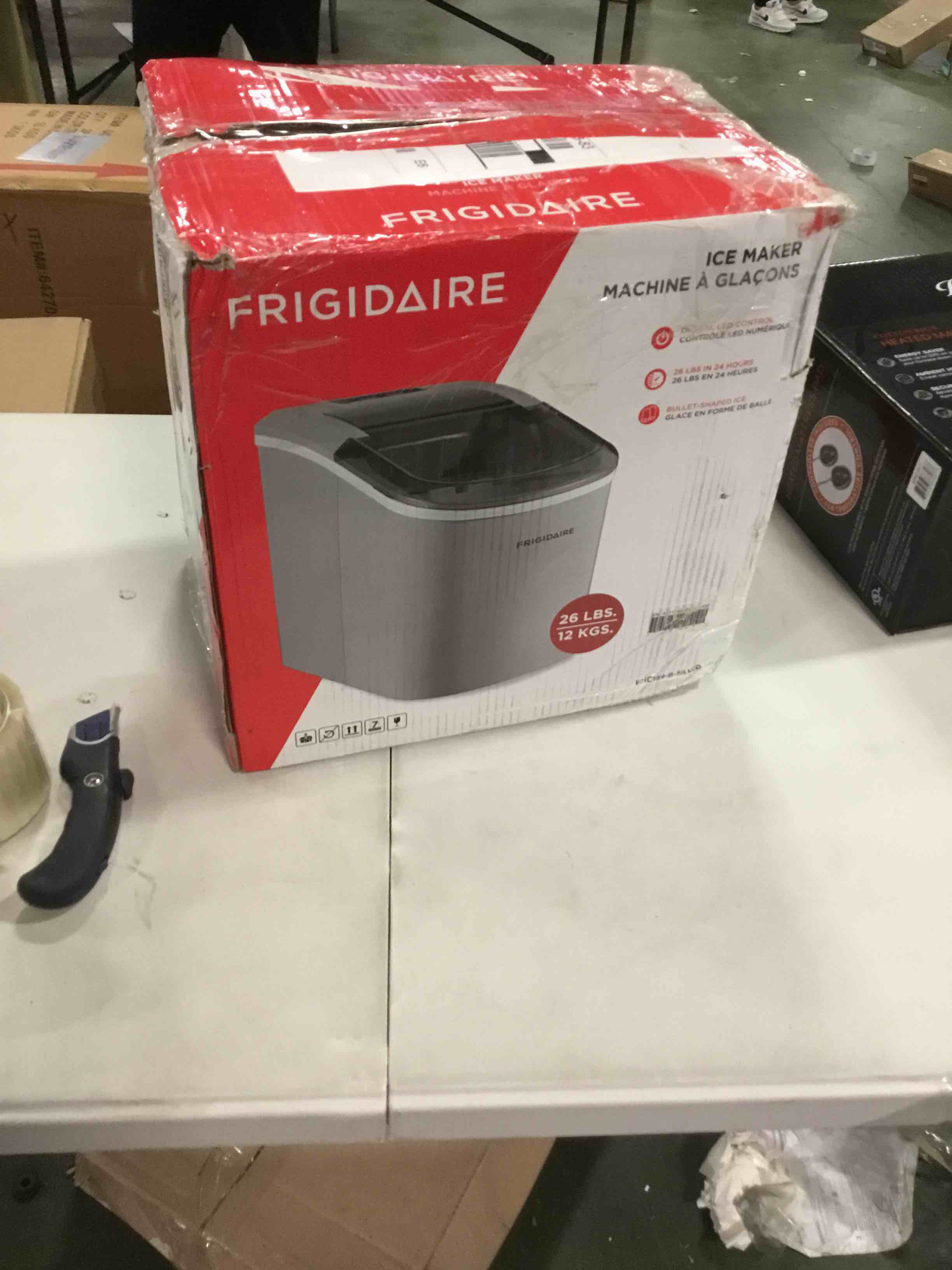 https://s3.amazonaws.com/lotting-images-prod/bidfta/BLU6053261_1709325653522.jpeg