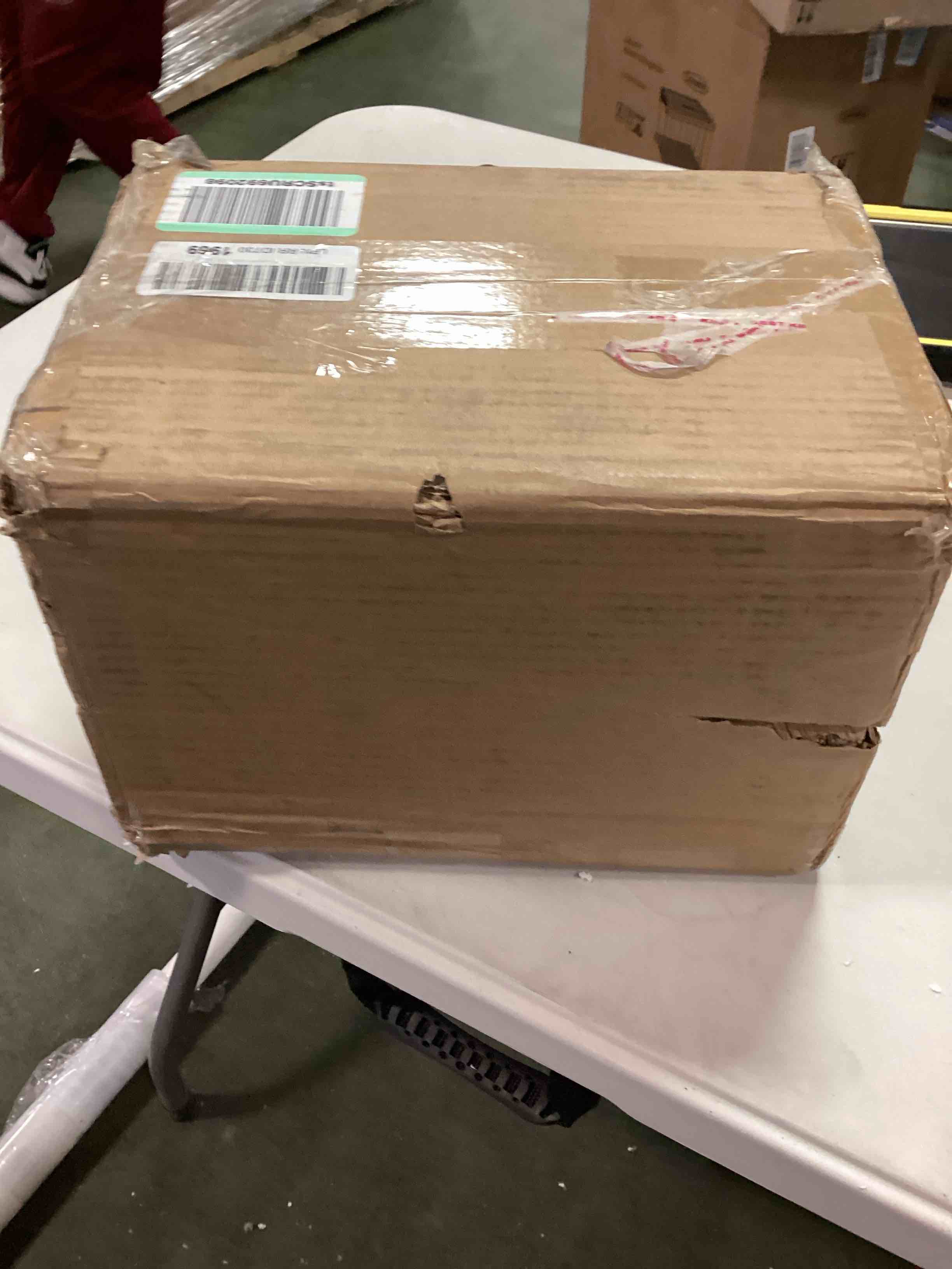 https://s3.amazonaws.com/lotting-images-prod/bidfta/BLU6053334_1709580682368.jpeg