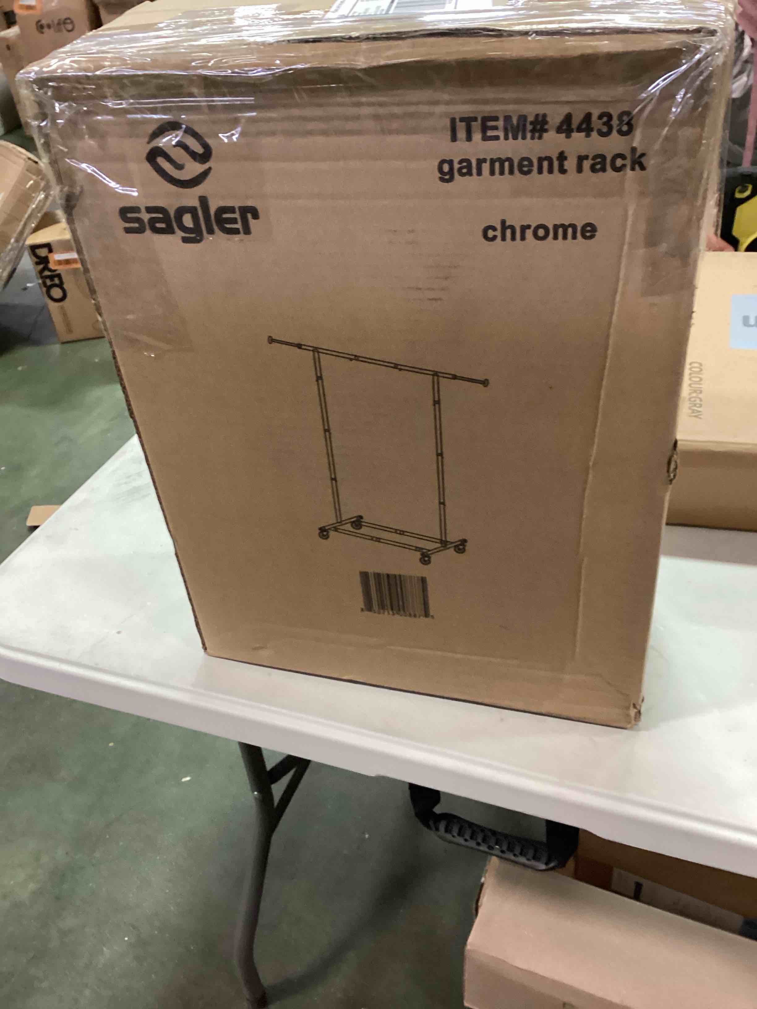 https://s3.amazonaws.com/lotting-images-prod/bidfta/BLU6053388_1709652168352.jpeg