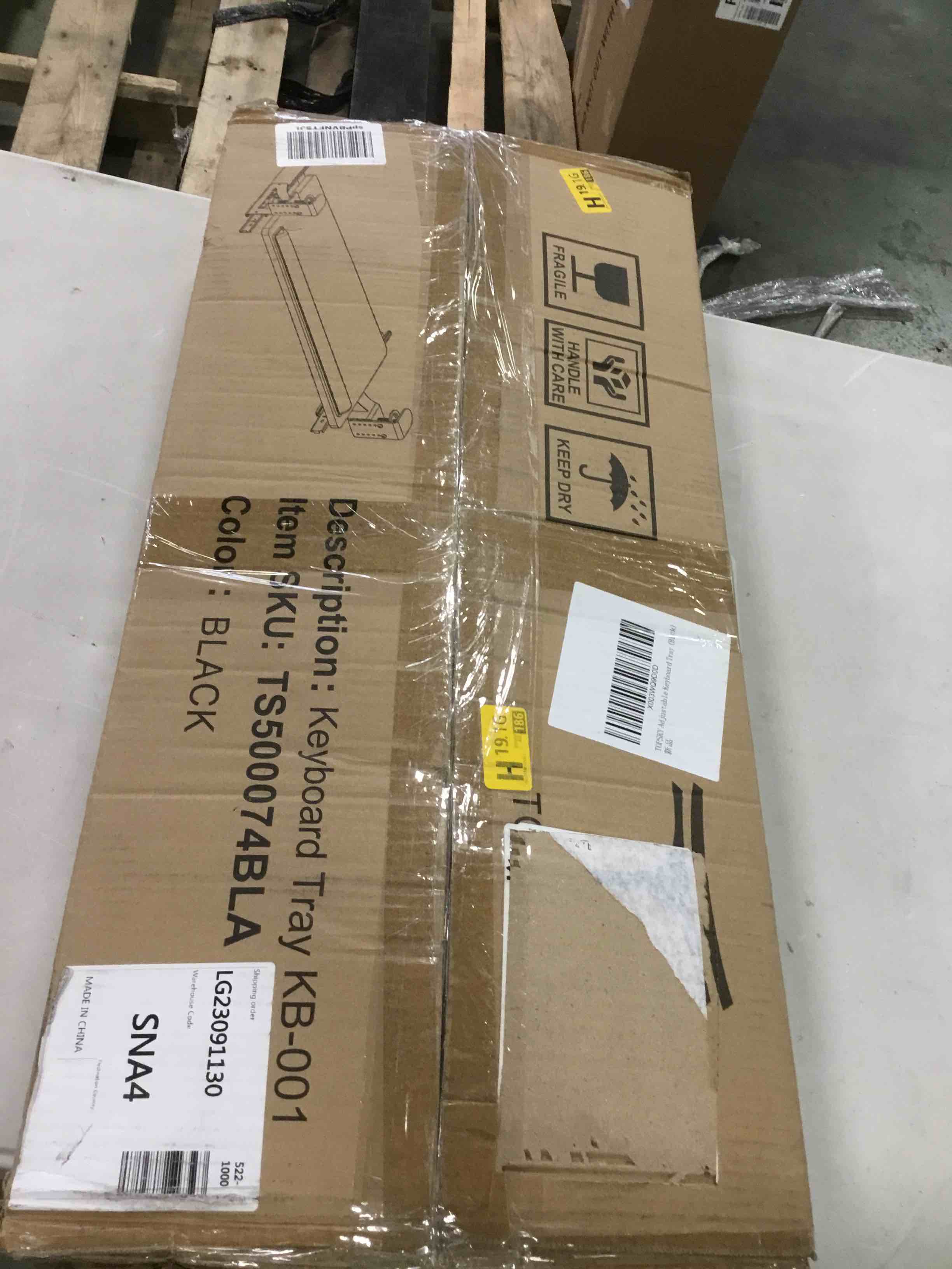 https://s3.amazonaws.com/lotting-images-prod/bidfta/BLU6053727_1710170253819.jpeg