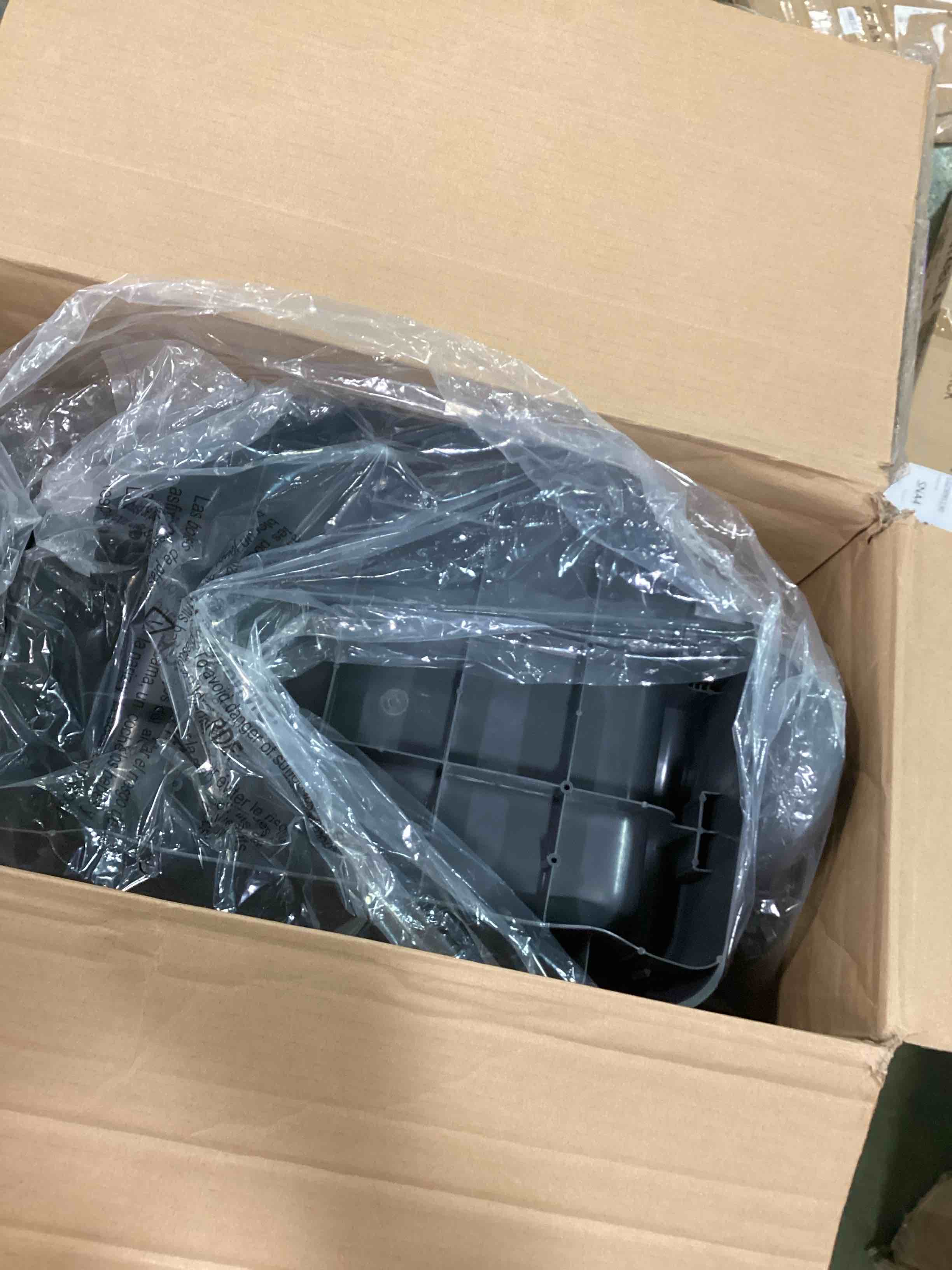 https://s3.amazonaws.com/lotting-images-prod/bidfta/BLU6053803_1710245411890.jpeg