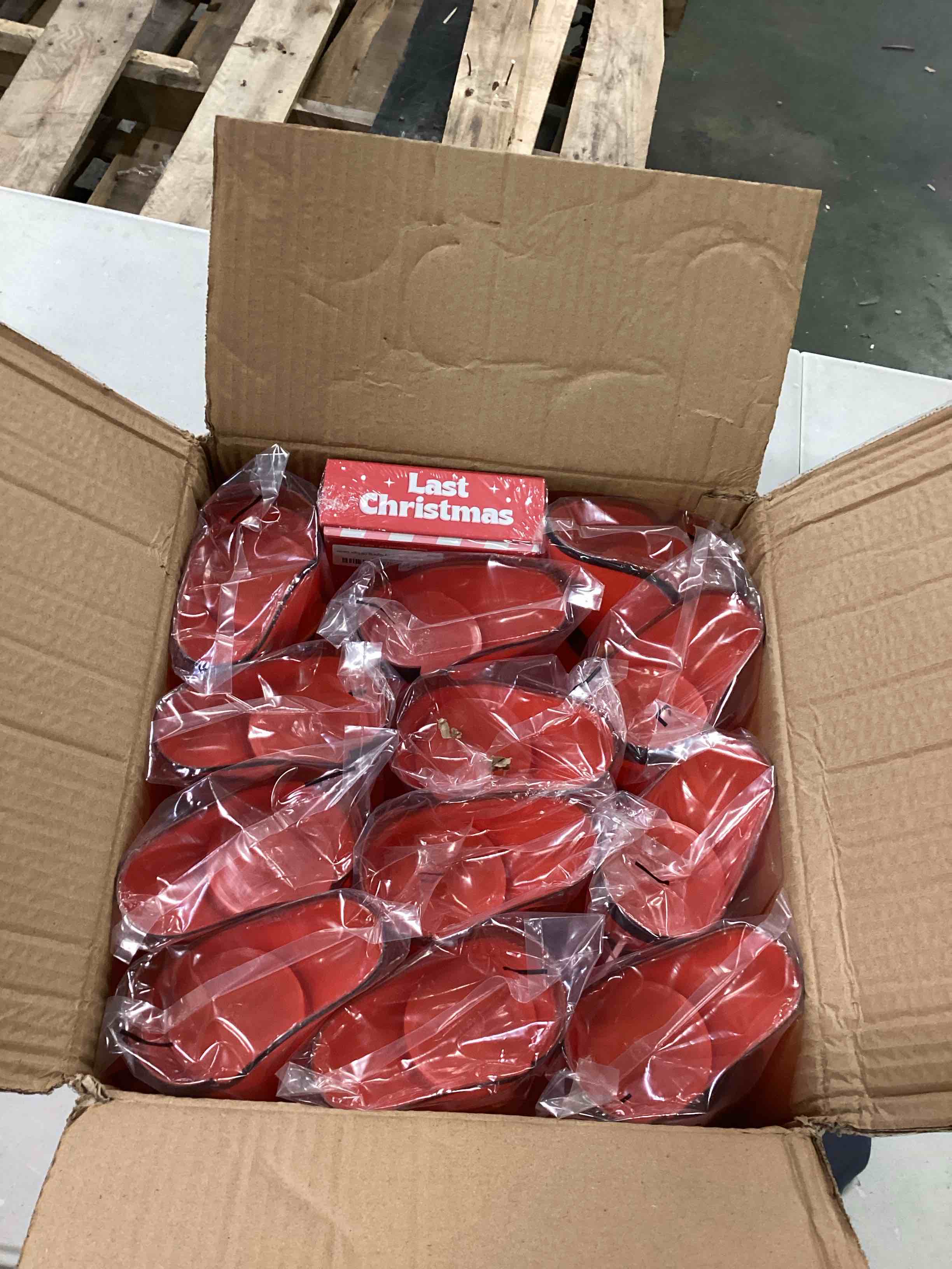 https://s3.amazonaws.com/lotting-images-prod/bidfta/BLU6053848_1710258559831.jpeg