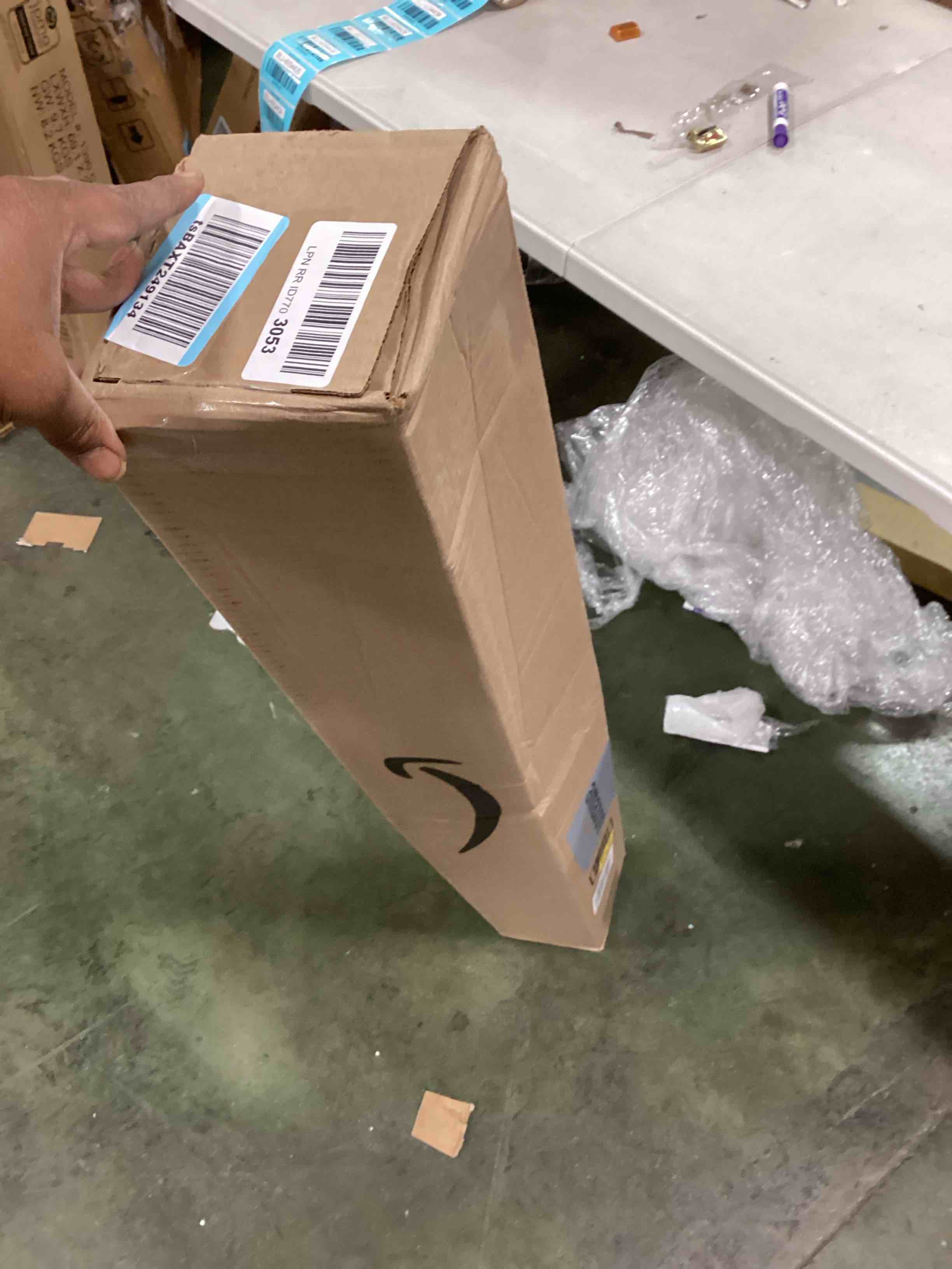 https://s3.amazonaws.com/lotting-images-prod/bidfta/BLU6054431_1710783581041.jpeg