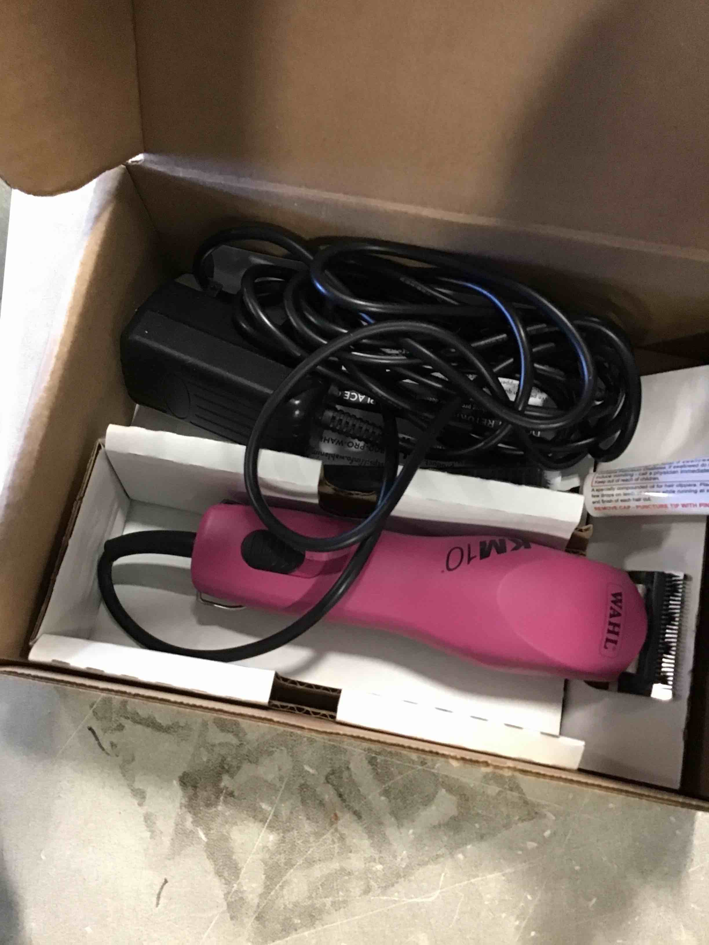 https://s3.amazonaws.com/lotting-images-prod/bidfta/BLU6054884_1710179074867.jpeg