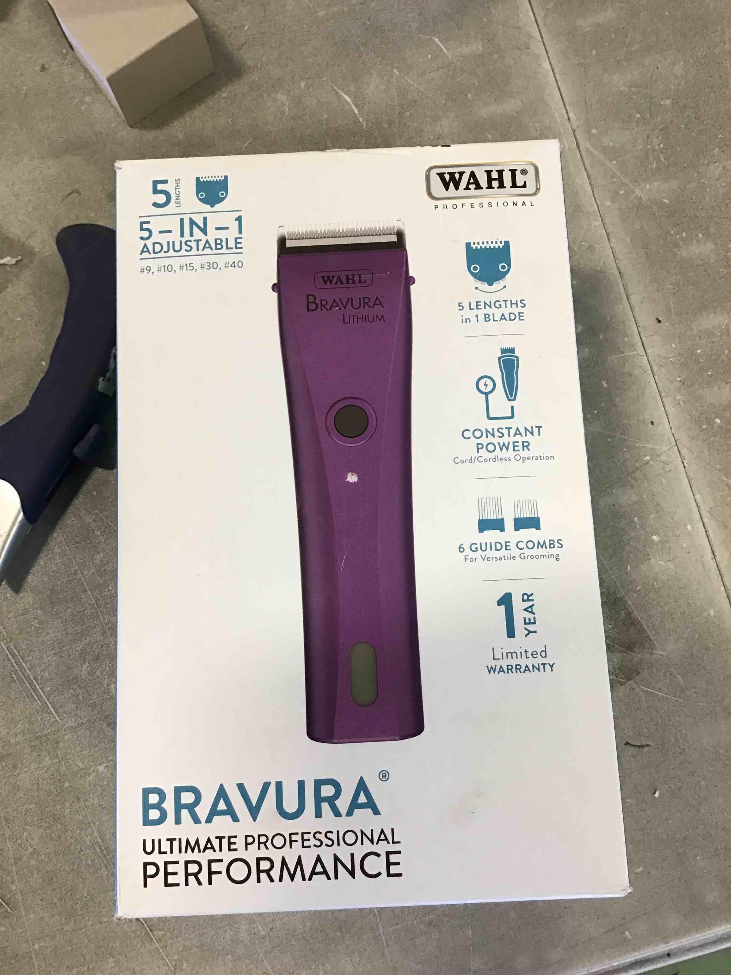 https://s3.amazonaws.com/lotting-images-prod/bidfta/BLU6054885_1710179144083.jpeg