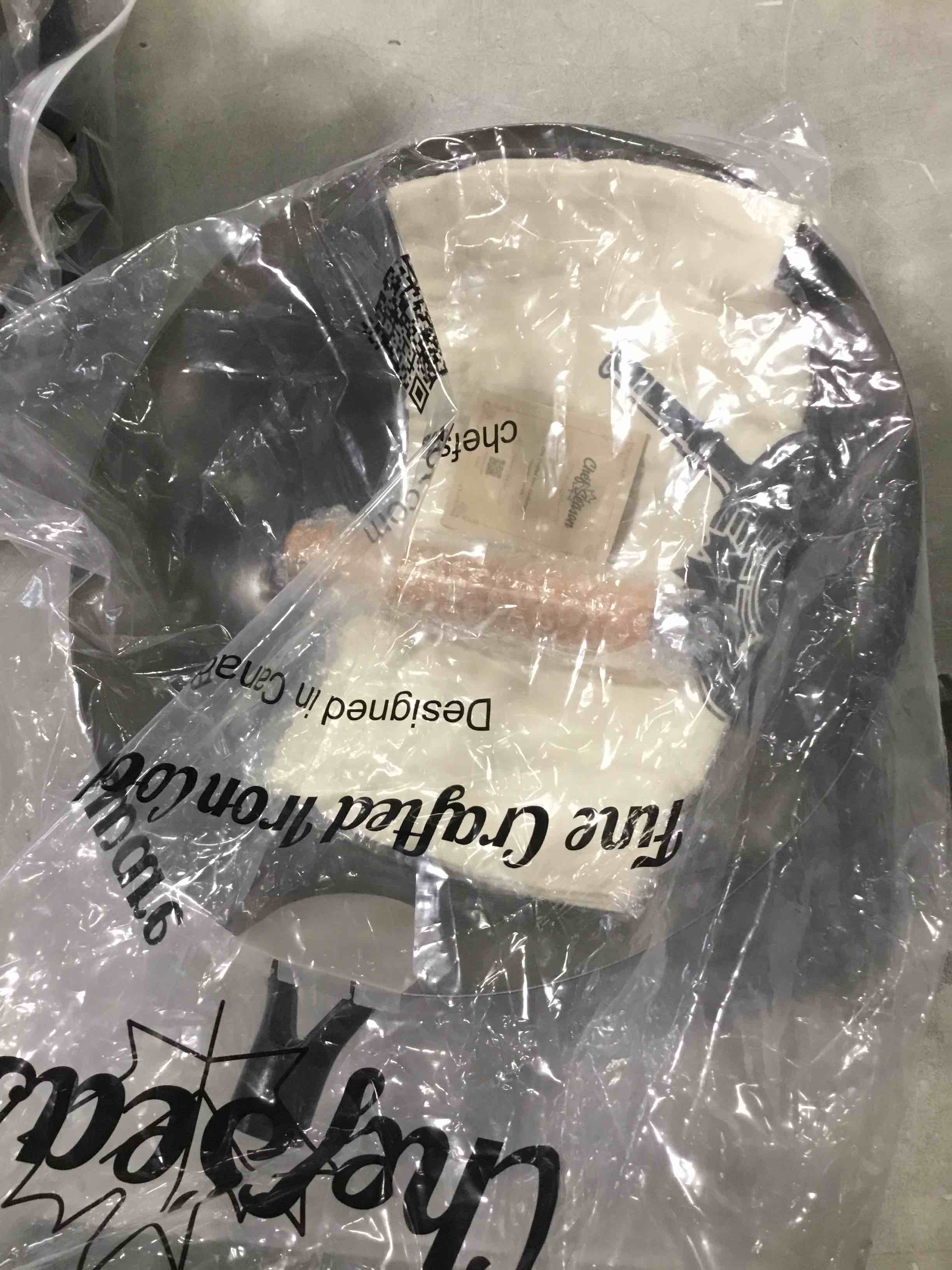 https://s3.amazonaws.com/lotting-images-prod/bidfta/BLU6055651_1710512427194.jpeg