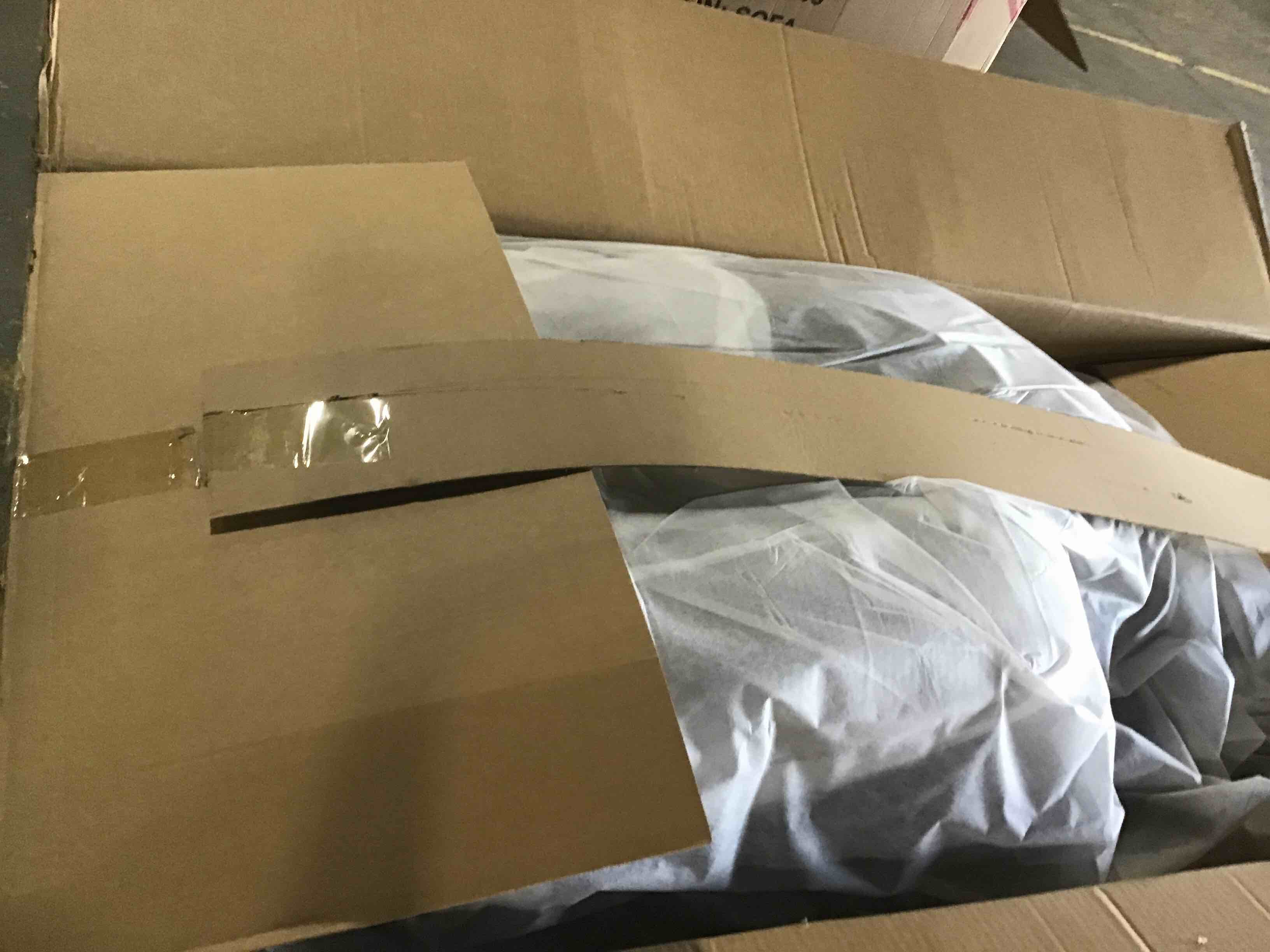 https://s3.amazonaws.com/lotting-images-prod/bidfta/BLU6056091_1709575329106.jpeg