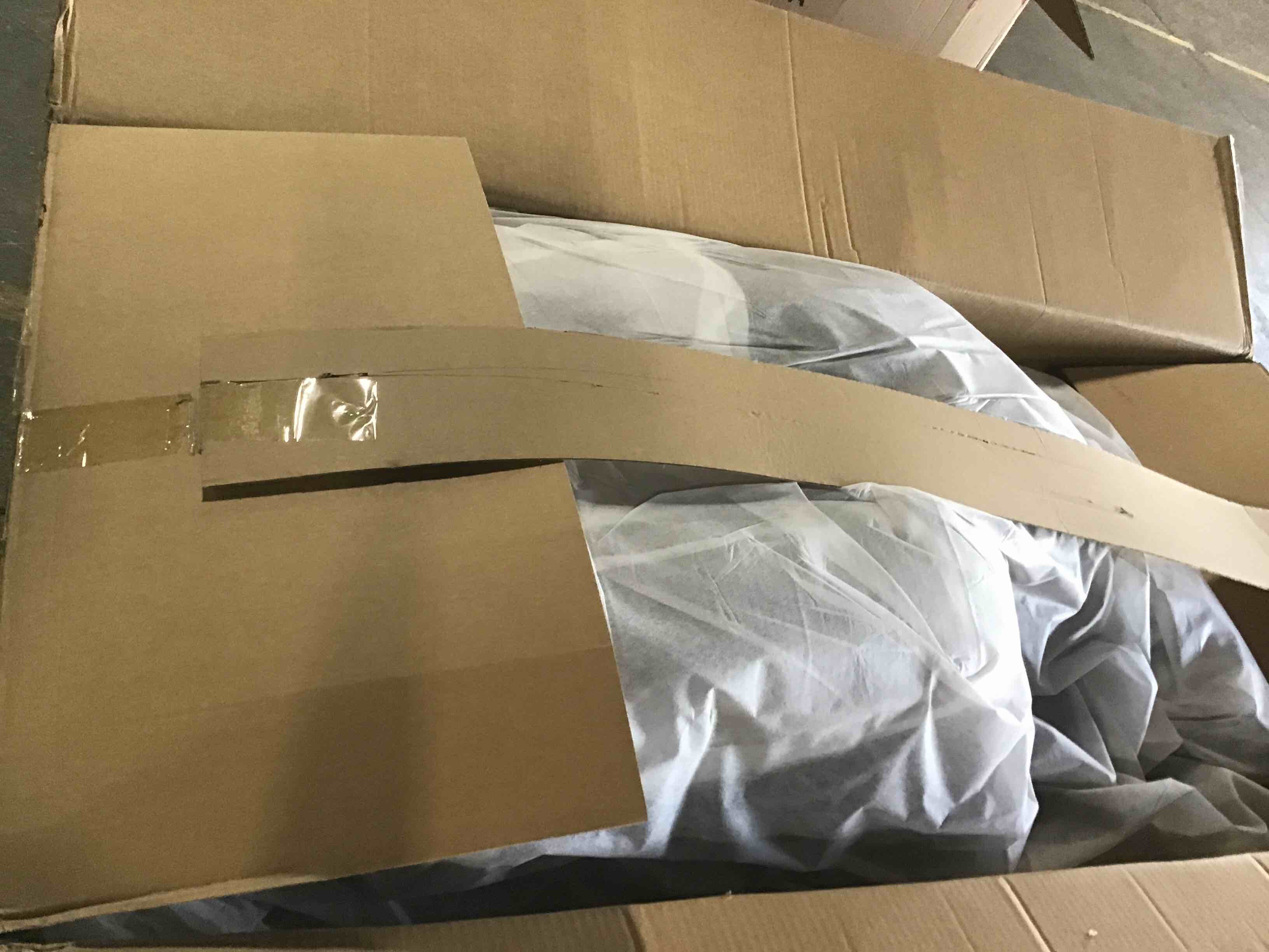 https://s3.amazonaws.com/lotting-images-prod/bidfta/BLU6056091_1709575330414.jpeg