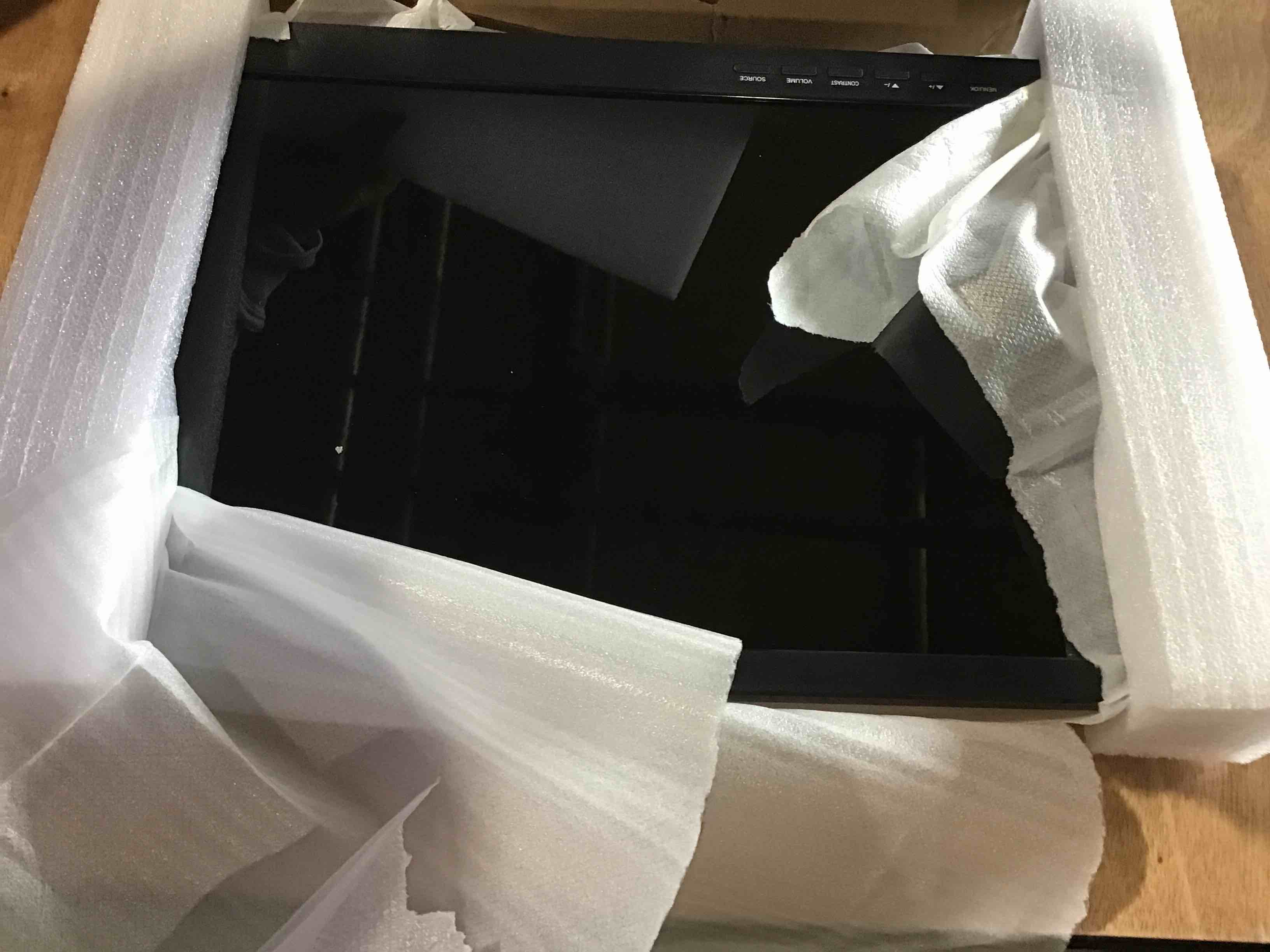 https://s3.amazonaws.com/lotting-images-prod/bidfta/BLU6056331_1709741230406.jpeg