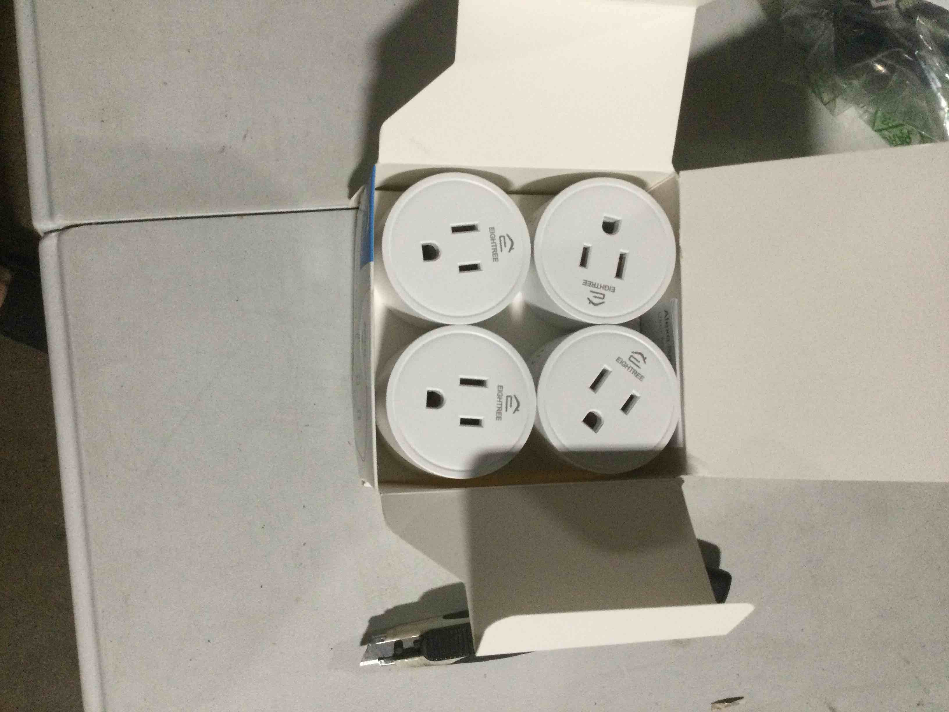 https://s3.amazonaws.com/lotting-images-prod/bidfta/BLU6056527_1709844948178.jpeg