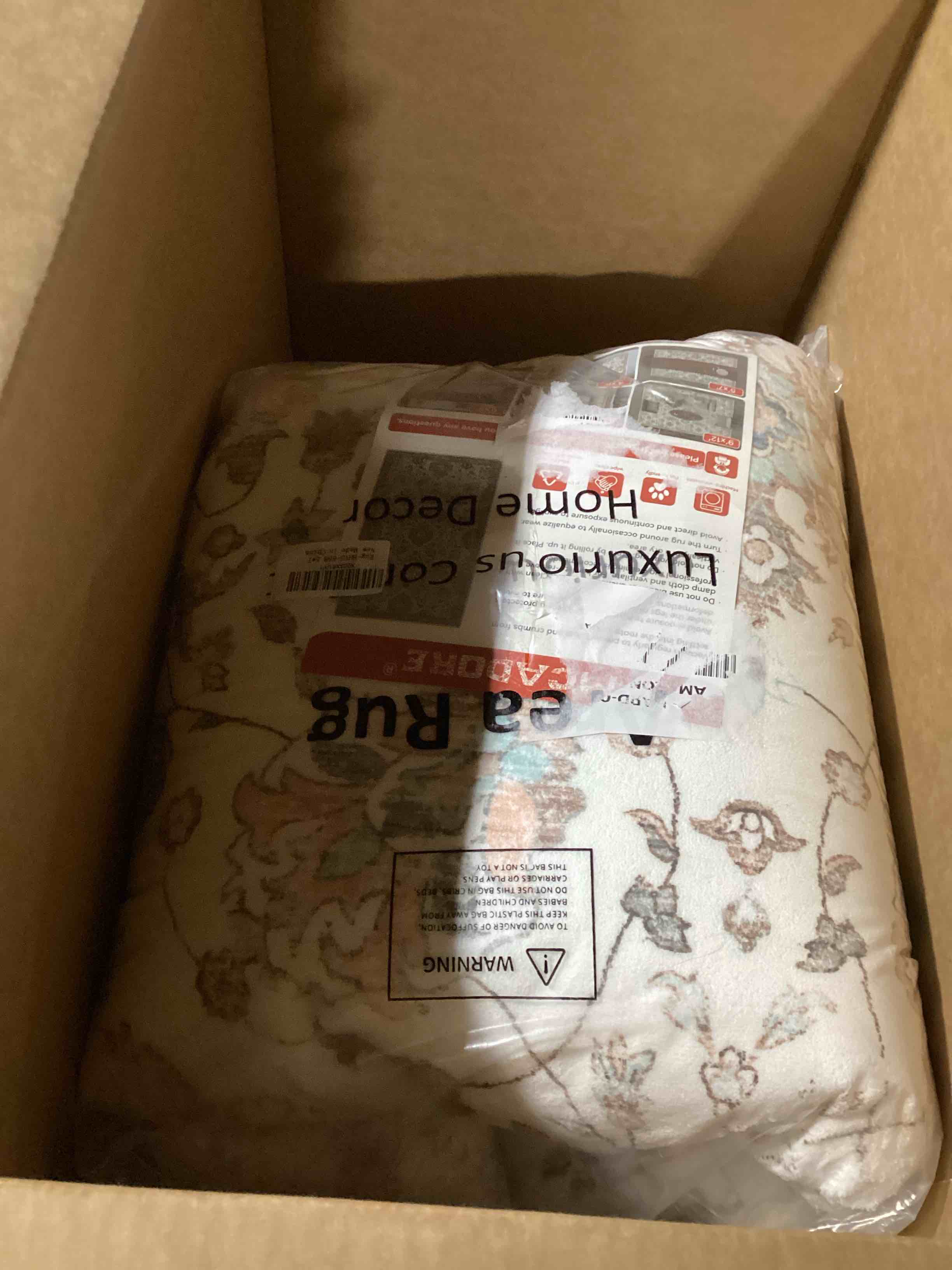 https://s3.amazonaws.com/lotting-images-prod/bidfta/BLU6056561_1709907820977.jpeg