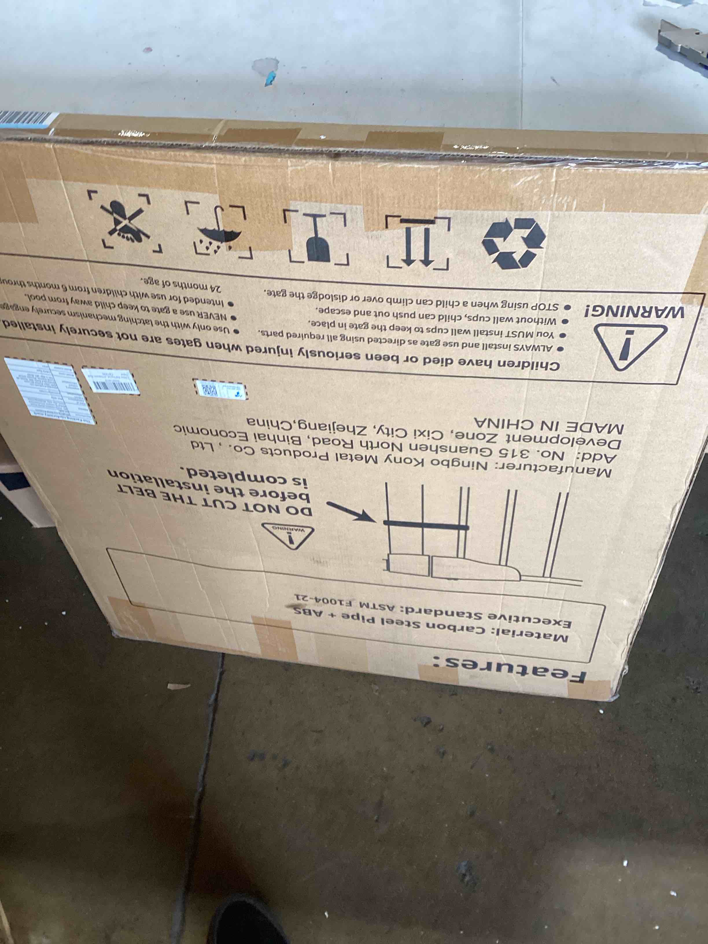 https://s3.amazonaws.com/lotting-images-prod/bidfta/BLU6056904_1710430134357.jpeg