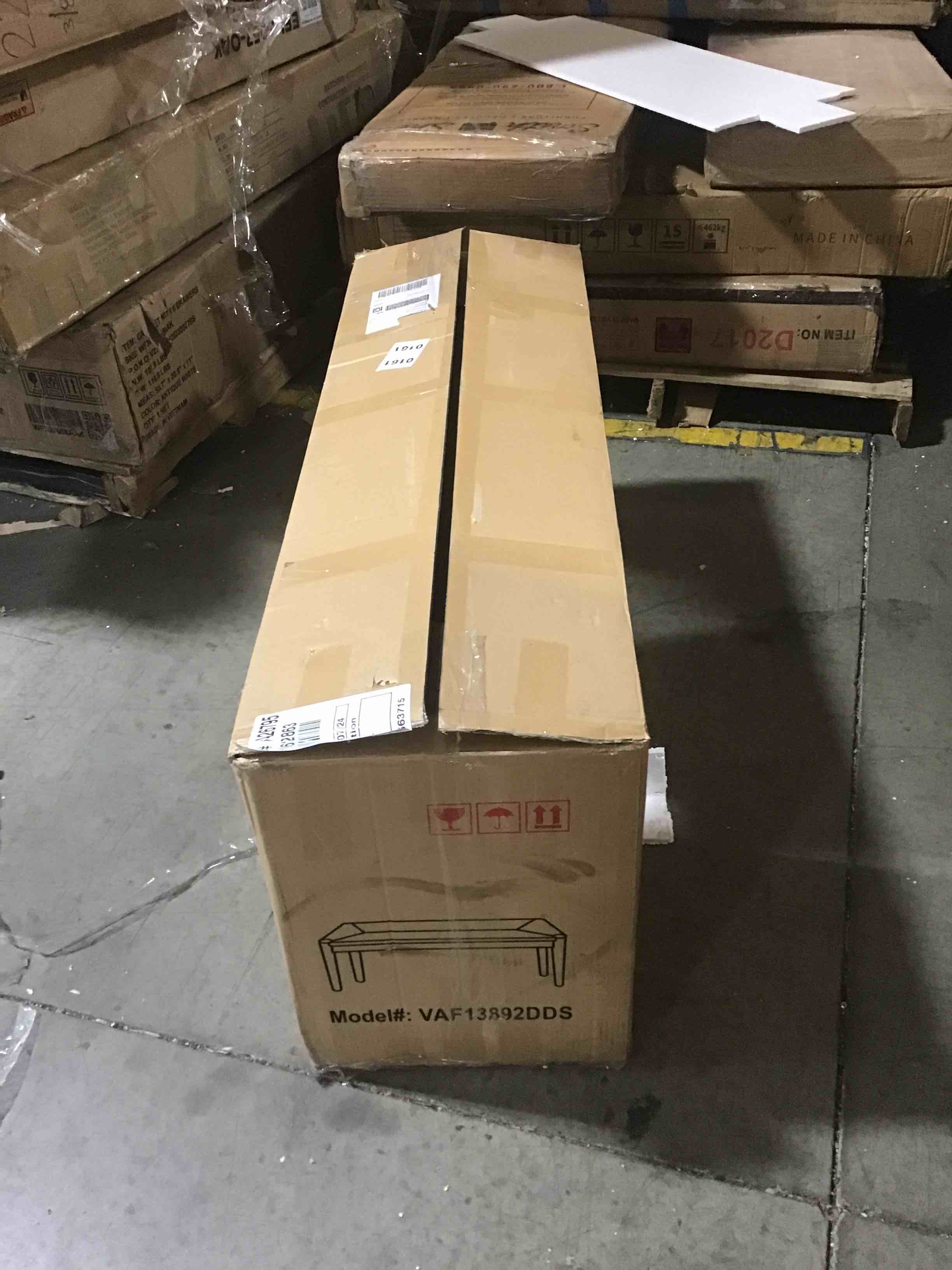 https://s3.amazonaws.com/lotting-images-prod/bidfta/BLU6057135_1710965479940.jpeg