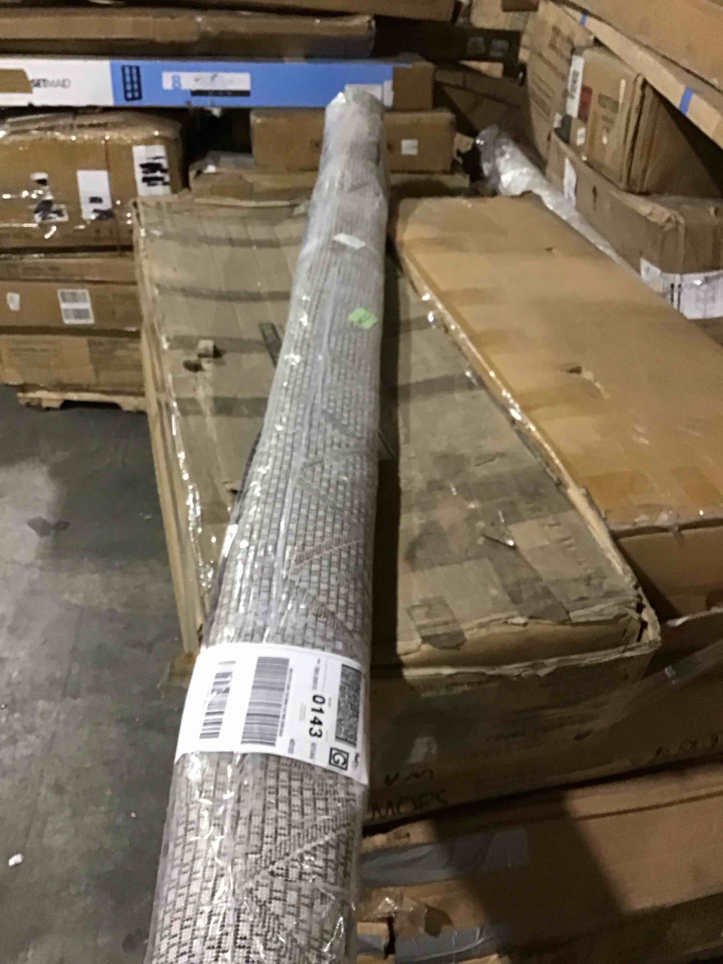 https://s3.amazonaws.com/lotting-images-prod/bidfta/BLU6058218_1708352681490.jpeg