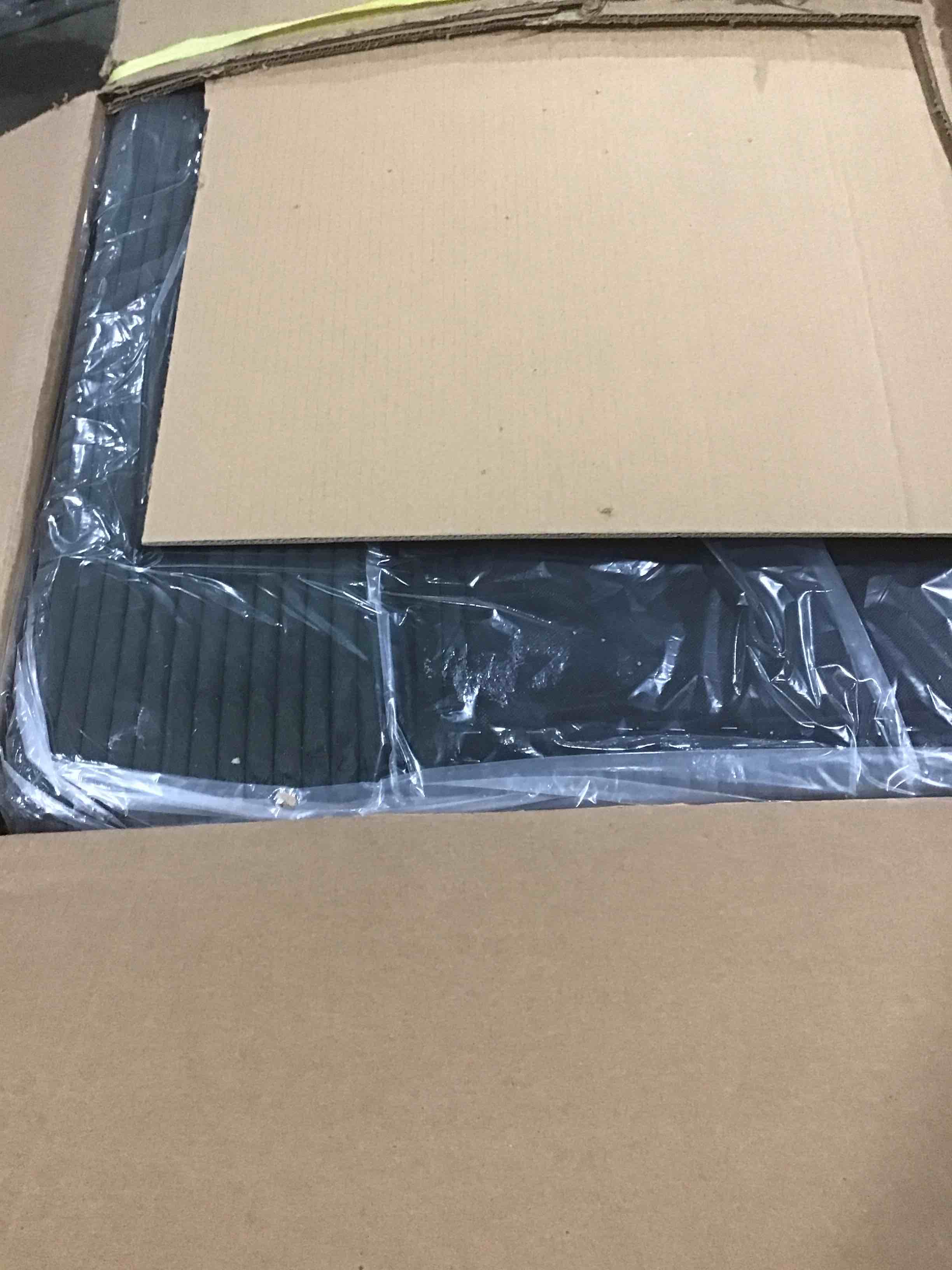 https://s3.amazonaws.com/lotting-images-prod/bidfta/BLU6058535_1708618404406.jpeg