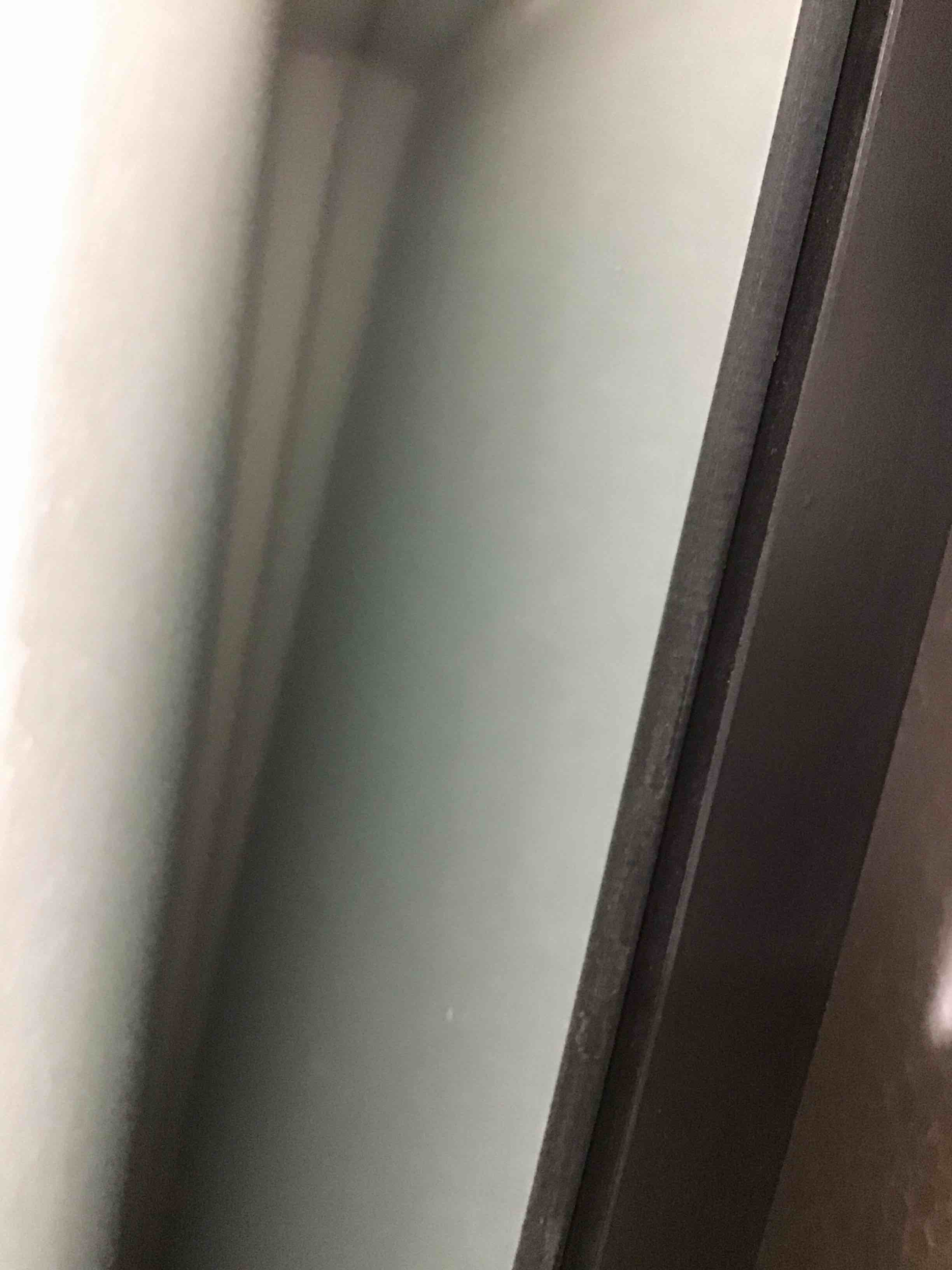 https://s3.amazonaws.com/lotting-images-prod/bidfta/BLU6058729_1708972926833.jpeg
