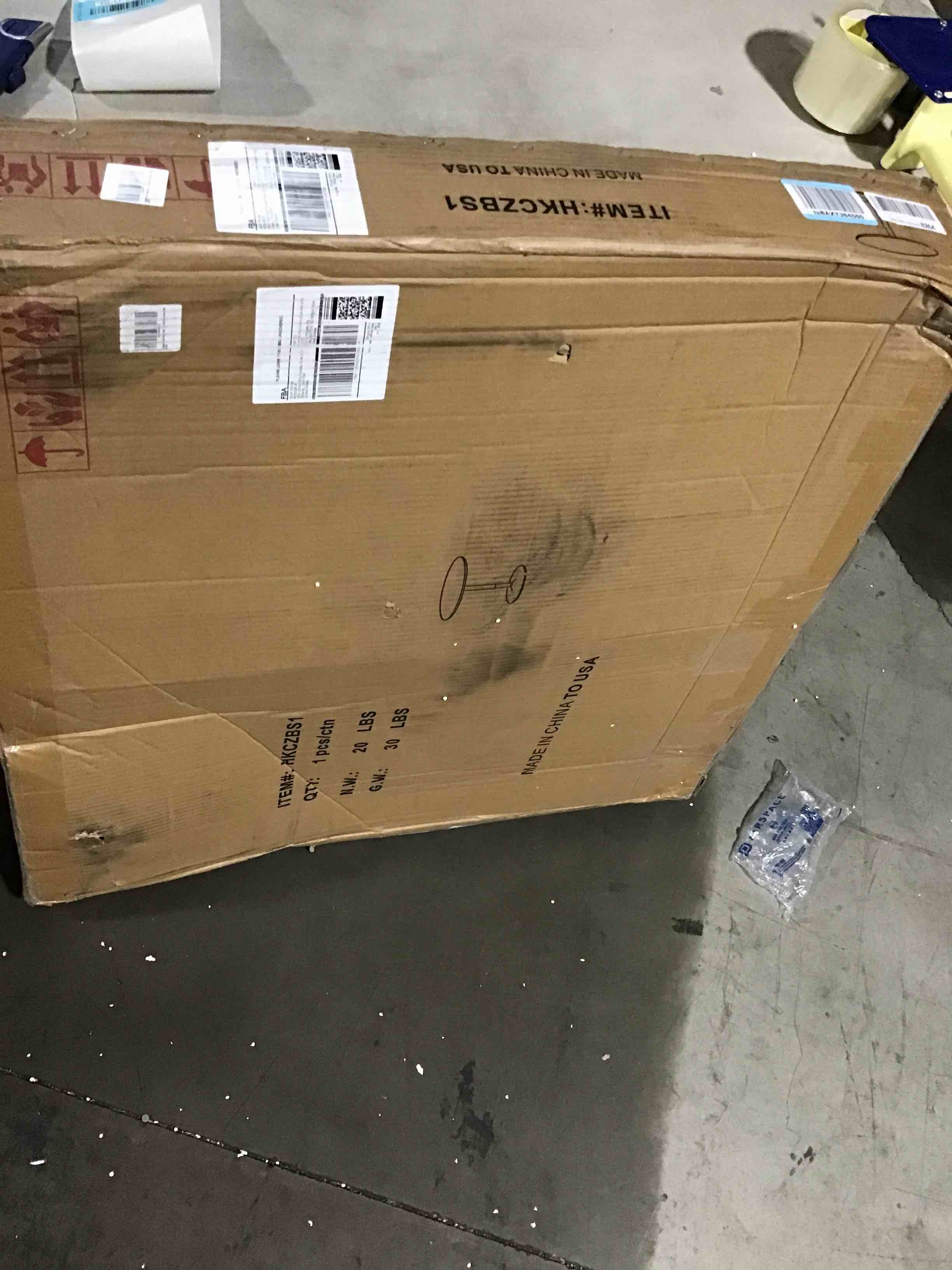 https://s3.amazonaws.com/lotting-images-prod/bidfta/BLU6060405_1710442199885.jpeg